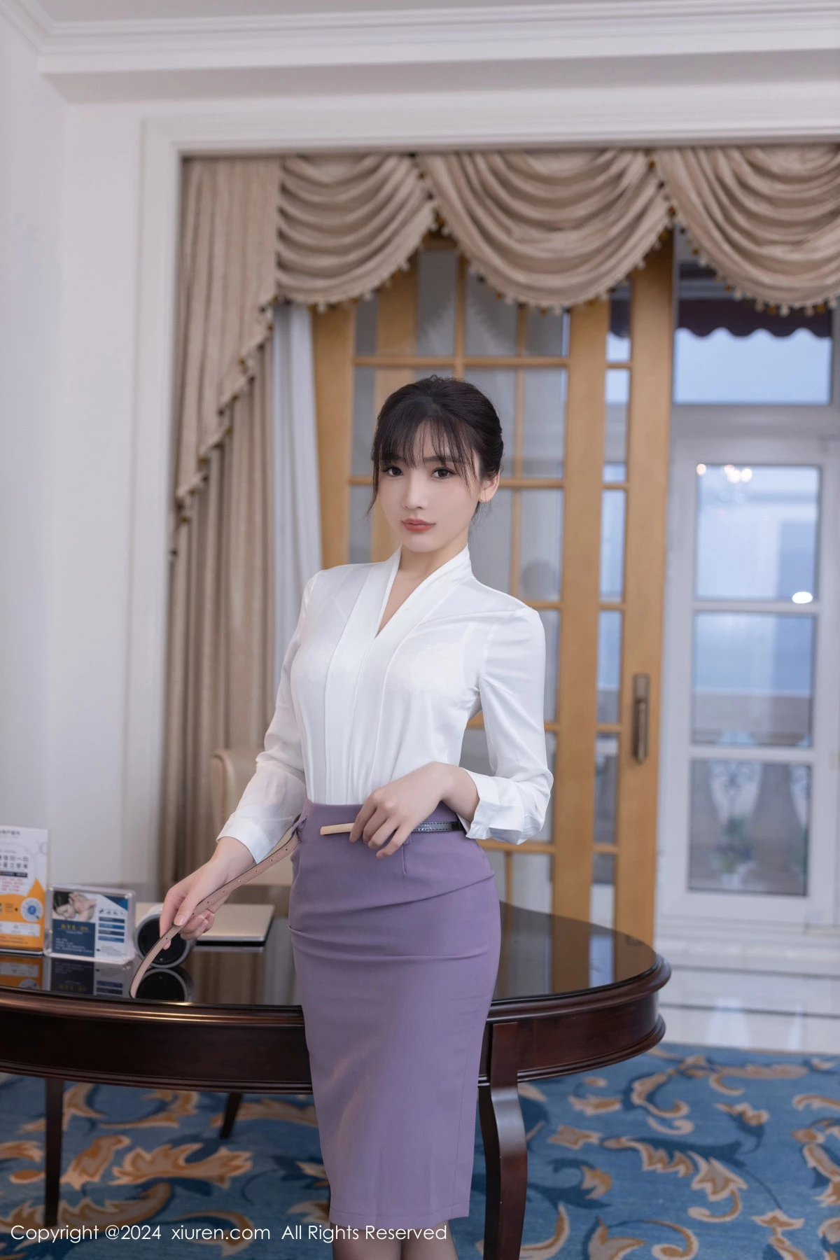 秀人集.com_[XiuRen秀人网]No.8700_模特陆萱萱性感白T配紫短裙露白色内衣配超薄黑丝极致魅惑写真81P