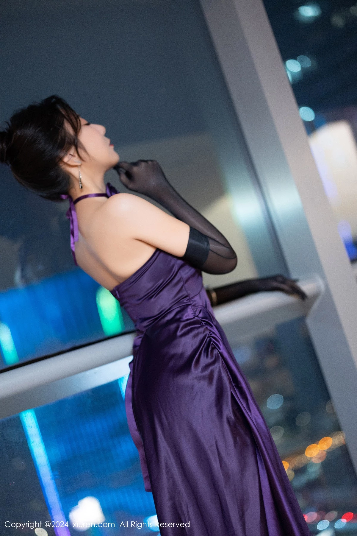 秀人集.com_[XiuRen秀人网]No.8698_女神王馨瑶yanni性感紫色露肩连衣裙配紫丝袜秀完美身材诱惑写真80P