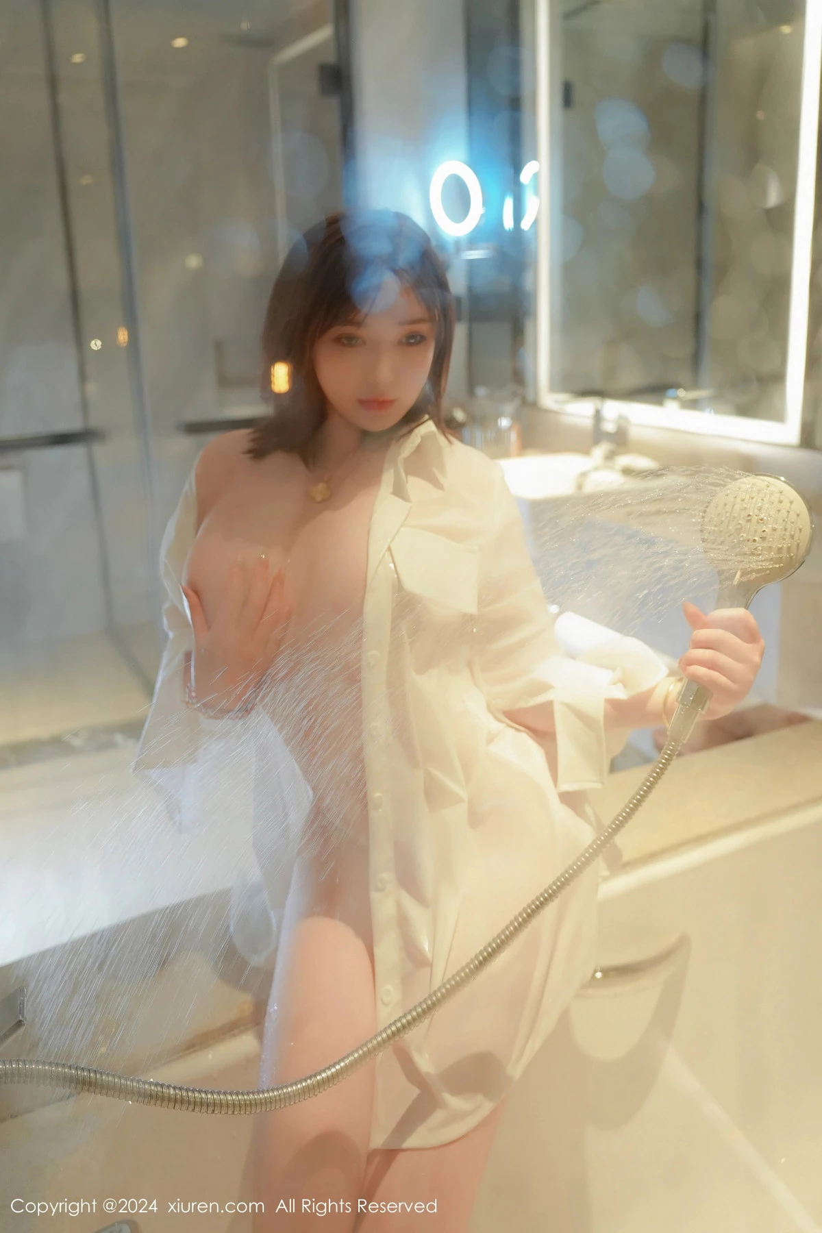 秀人集.com_[XiuRen秀人网]No.8763_模特nana豆酱性感白色衬衫配粉色瑜伽裤半脱秀翘臀美腿诱惑写真72P