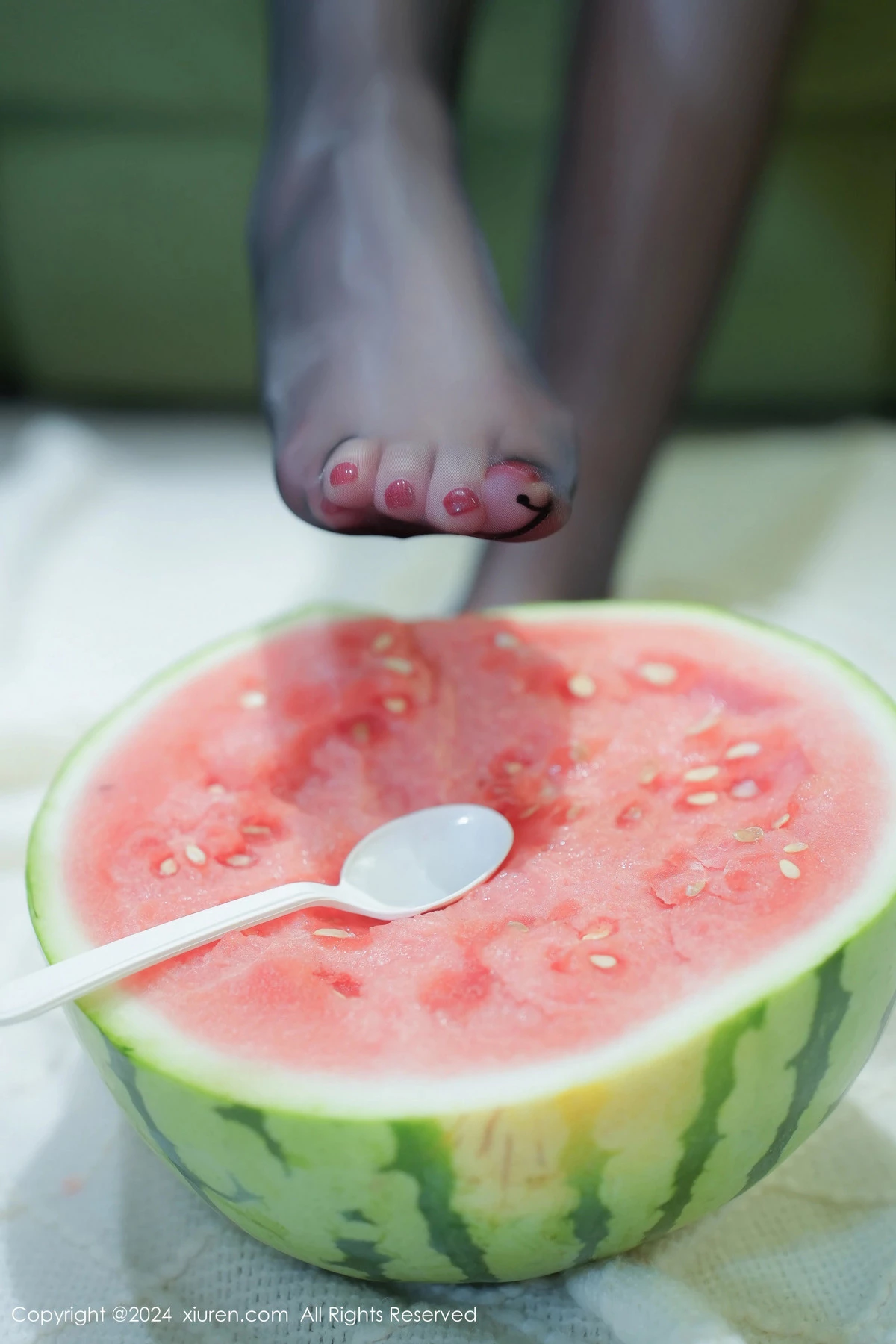 秀人集.com_[XiuRen秀人网]No.8783_模特小波多性感黑白女仆服饰配超薄黑丝秀凹凸身材撩人诱惑写真60P