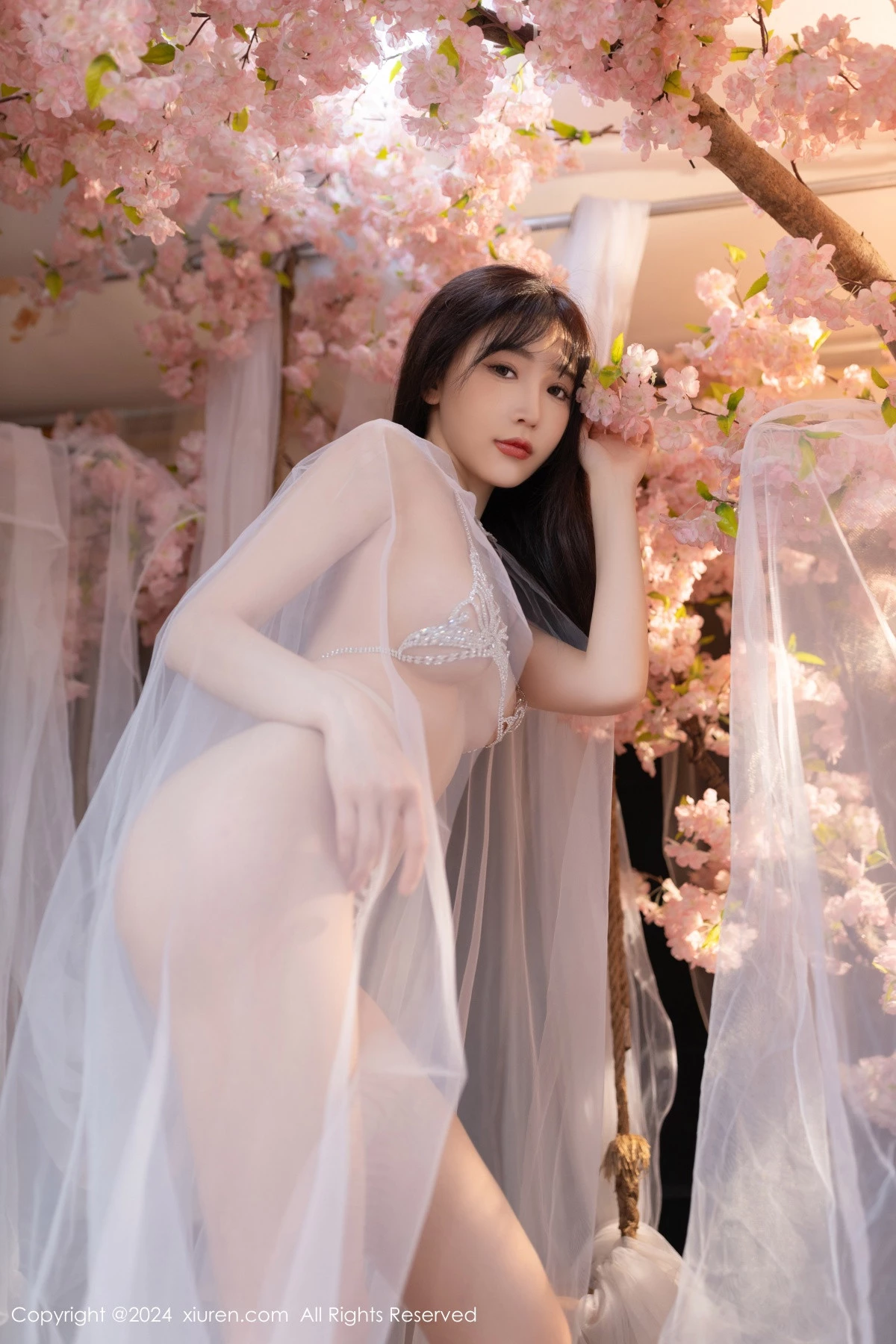 秀人集.com_[XiuRen秀人网]No.8807_模特陆萱萱性感白色轻透网纱配白色珍珠内衣秀惹火身材诱惑写真80P