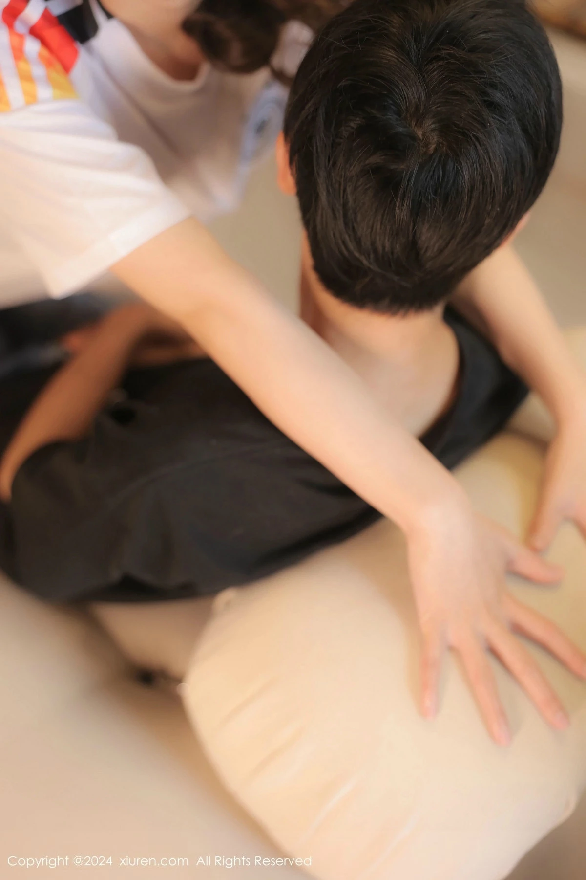 秀人集.com_[XiuRen秀人网]No.8812_模特桃妖夭欧洲杯主题白色球服配白丝袜秀曼妙身姿撩人诱惑写真90P