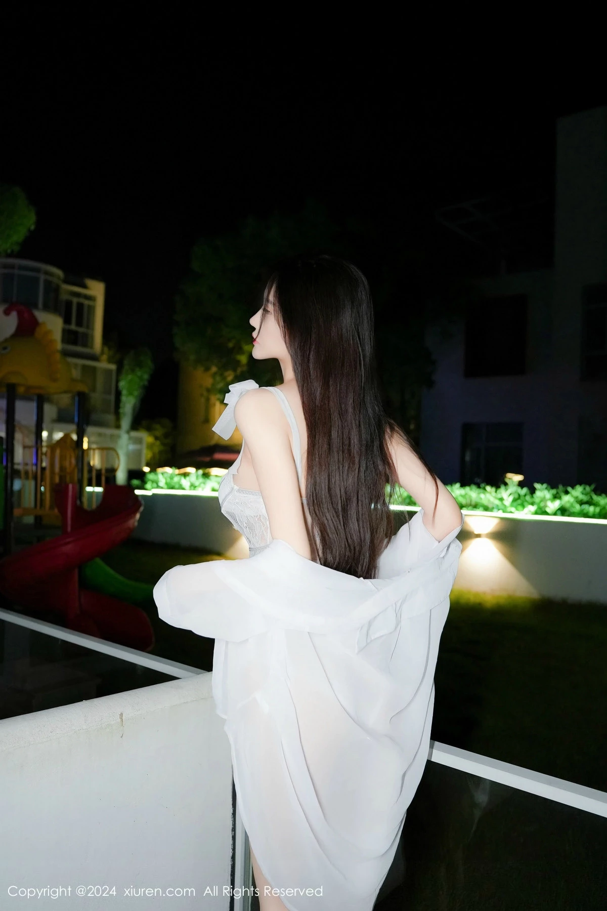 秀人集.com_[XiuRen秀人网]No.8817_模特Erikaki泳池场景白色情趣服饰秀完美身材极致美腿诱惑写真78P