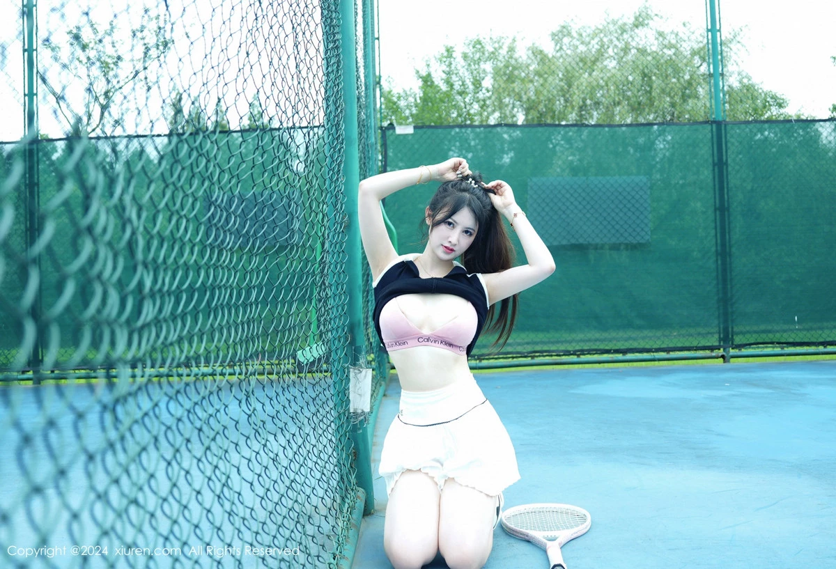 秀人集.com_[XiuRen秀人网]No.8821_模特诗诗kiki户外性感运动装露粉色内衣秀丰腴身姿惹火诱惑写真74P