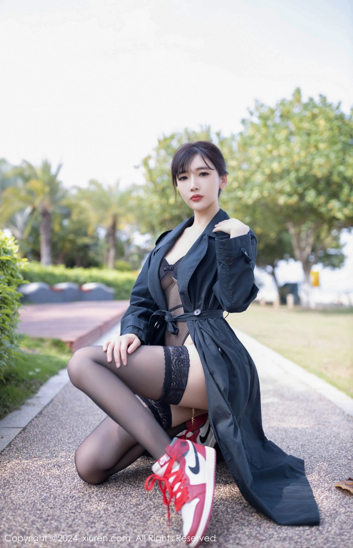 秀人集.com_[XiuRen秀人网]No.8844_模特陆萱萱性感黑色蕾丝情趣服饰配黑丝袜秀柔美身姿诱惑写真80P