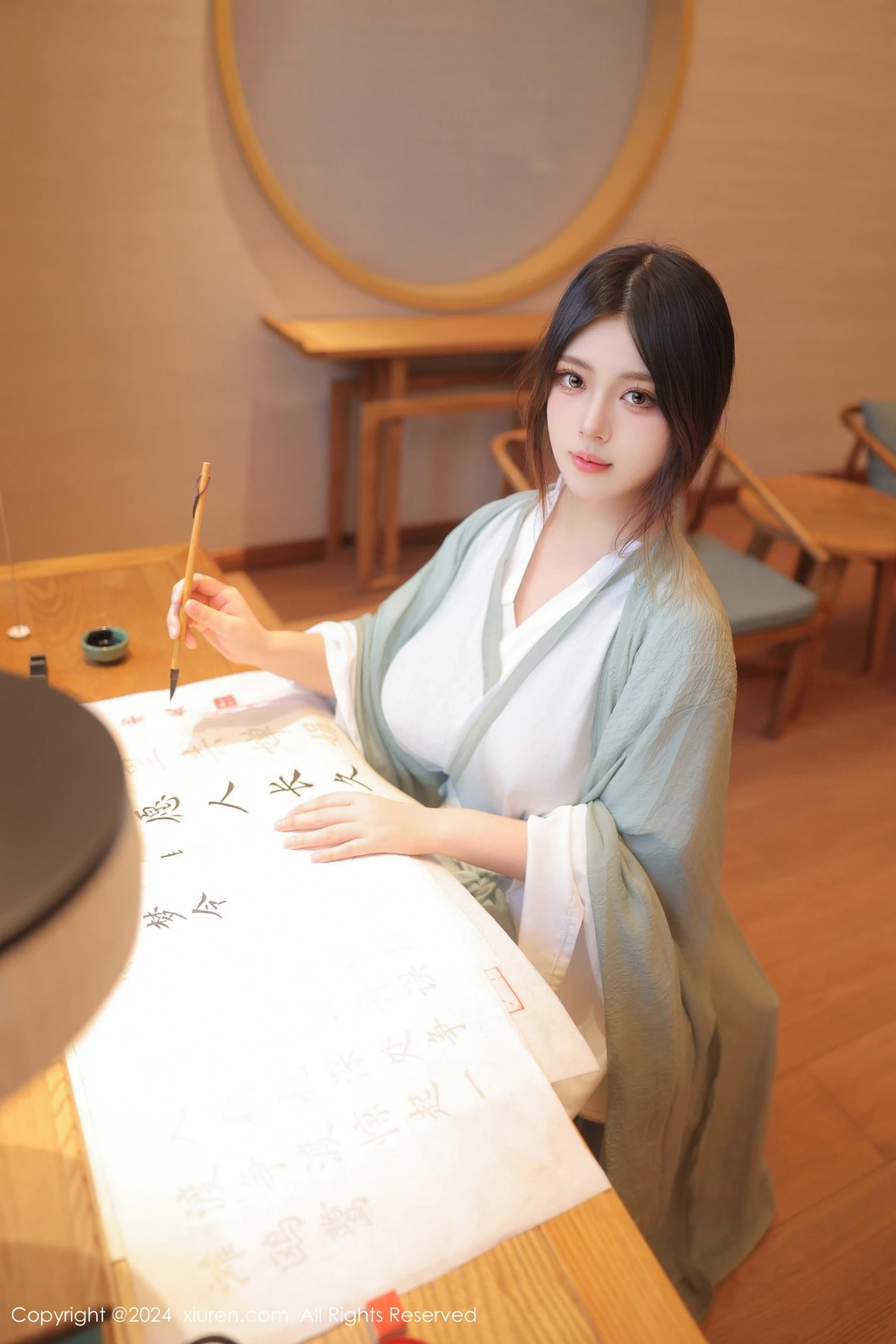 秀人集.com_[XiuRen秀人网]No.8937_模特蛋蛋宝私房性感绿色古装服饰配超薄肉丝秀丰腴身姿诱惑写真83P