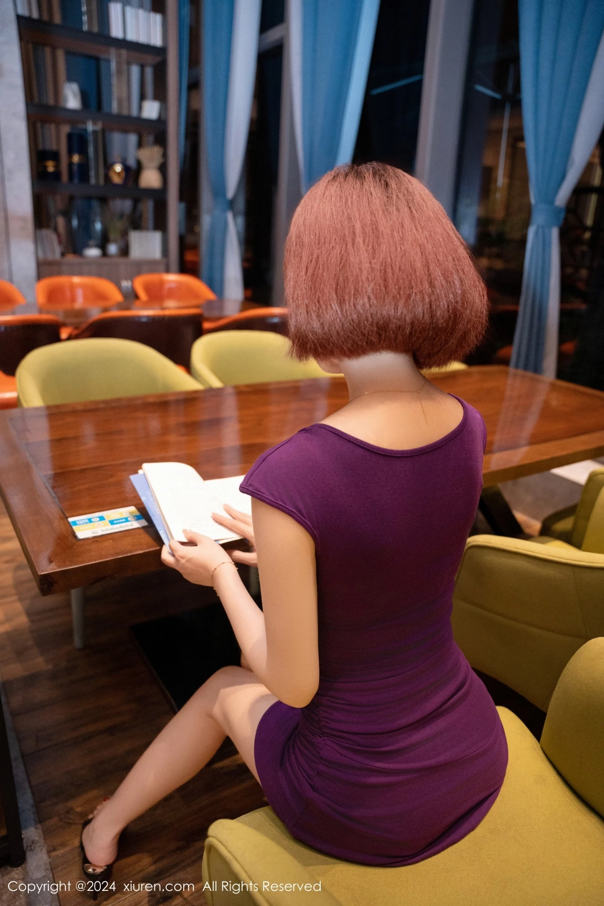 秀人集.com_[XiuRen秀人网]No.8978_模特白芷yy性感紫色连衣短裙露紫红色内衣秀曼妙身姿诱惑写真85P