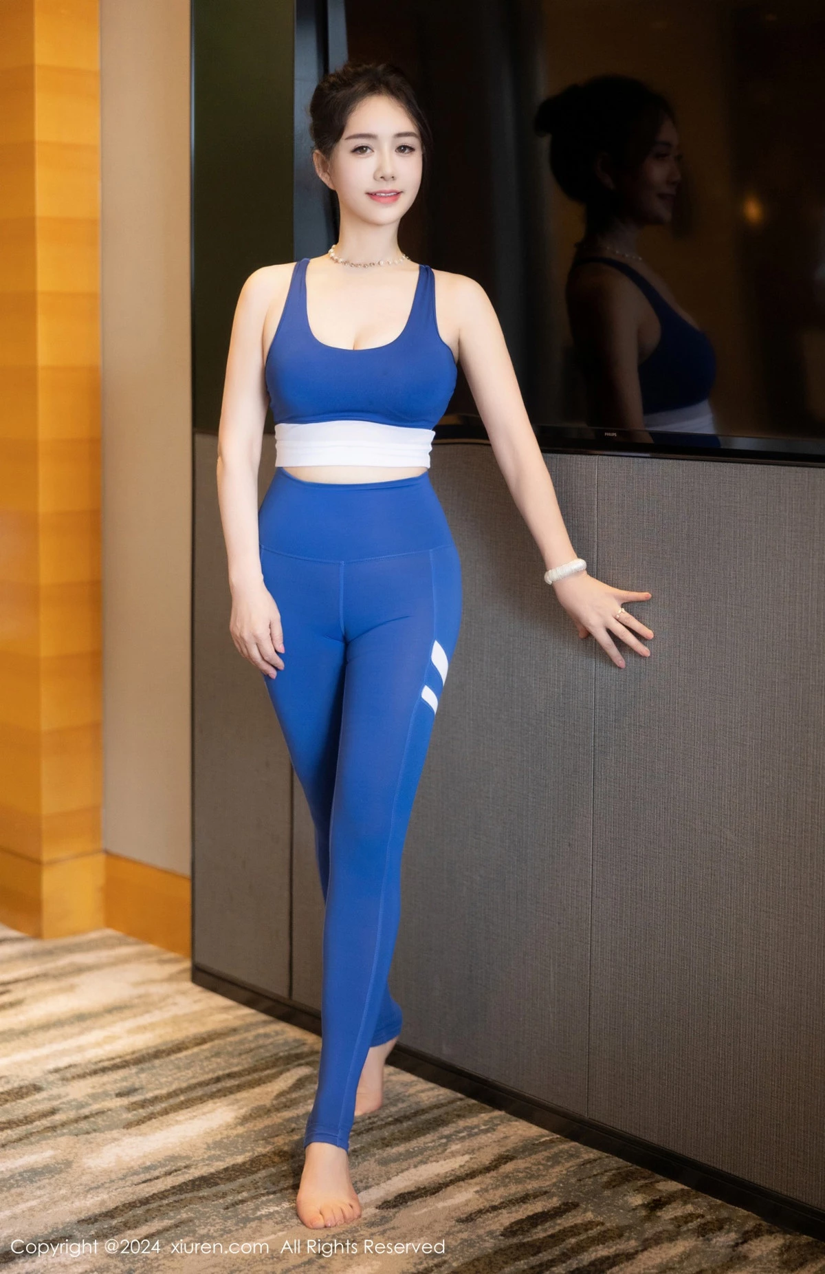 秀人集.com_[XiuRen秀人网]No.8977_新人模特吴怡怡性感蓝色瑜伽服饰紧身秀凹凸身材惹火诱惑写真53P