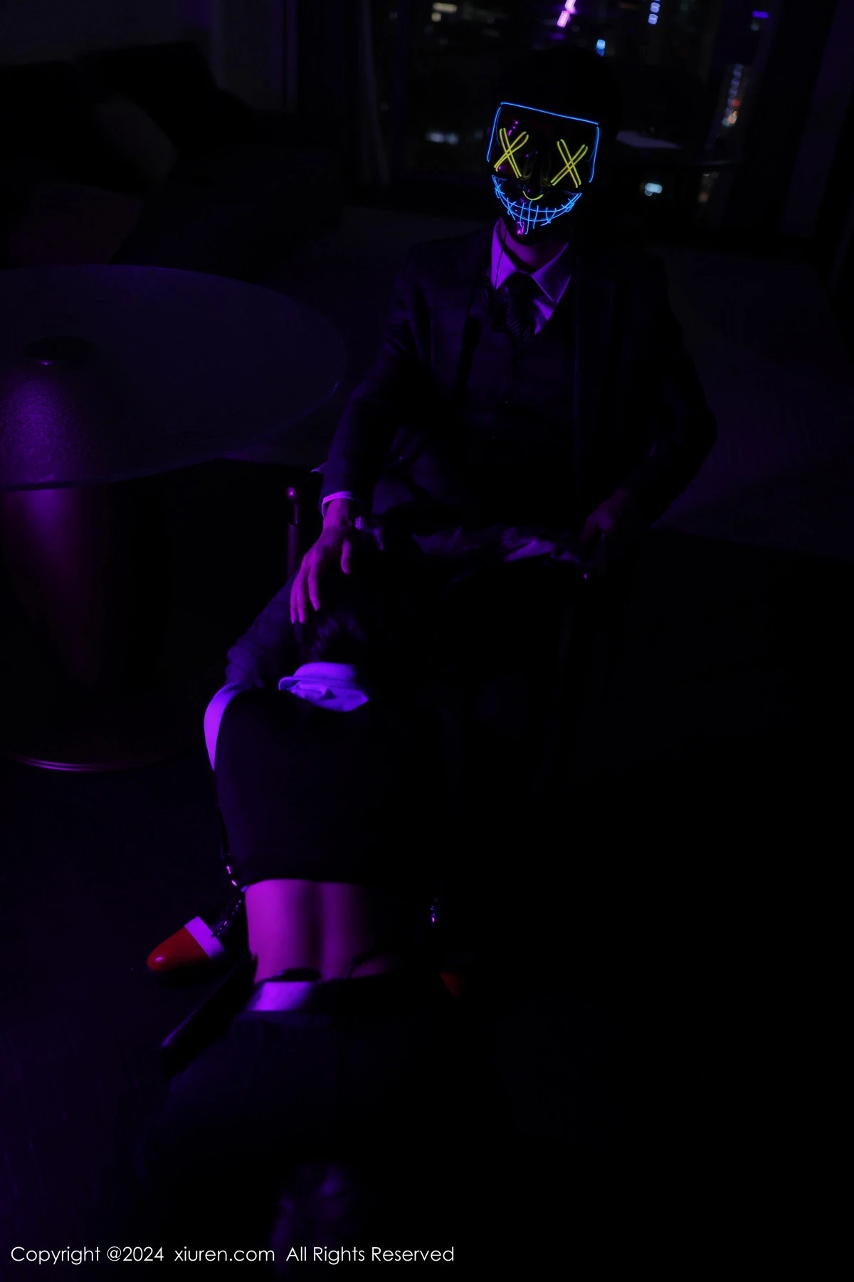 秀人集.com_[XiuRen秀人网]No.9071_模特麦田性感兔子造型黑色制服配超薄黑丝秀曼妙身姿诱惑写真87P