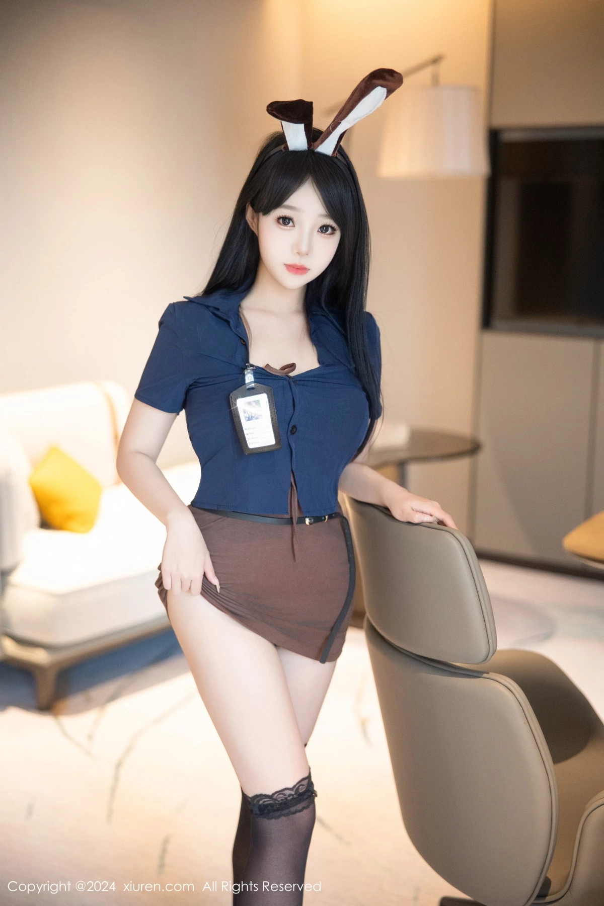 秀人集.com_[XiuRen秀人网]No.9083_模特黎秋秋私房性感深蓝OL服饰配超薄黑丝秀完美身材诱惑写真81P