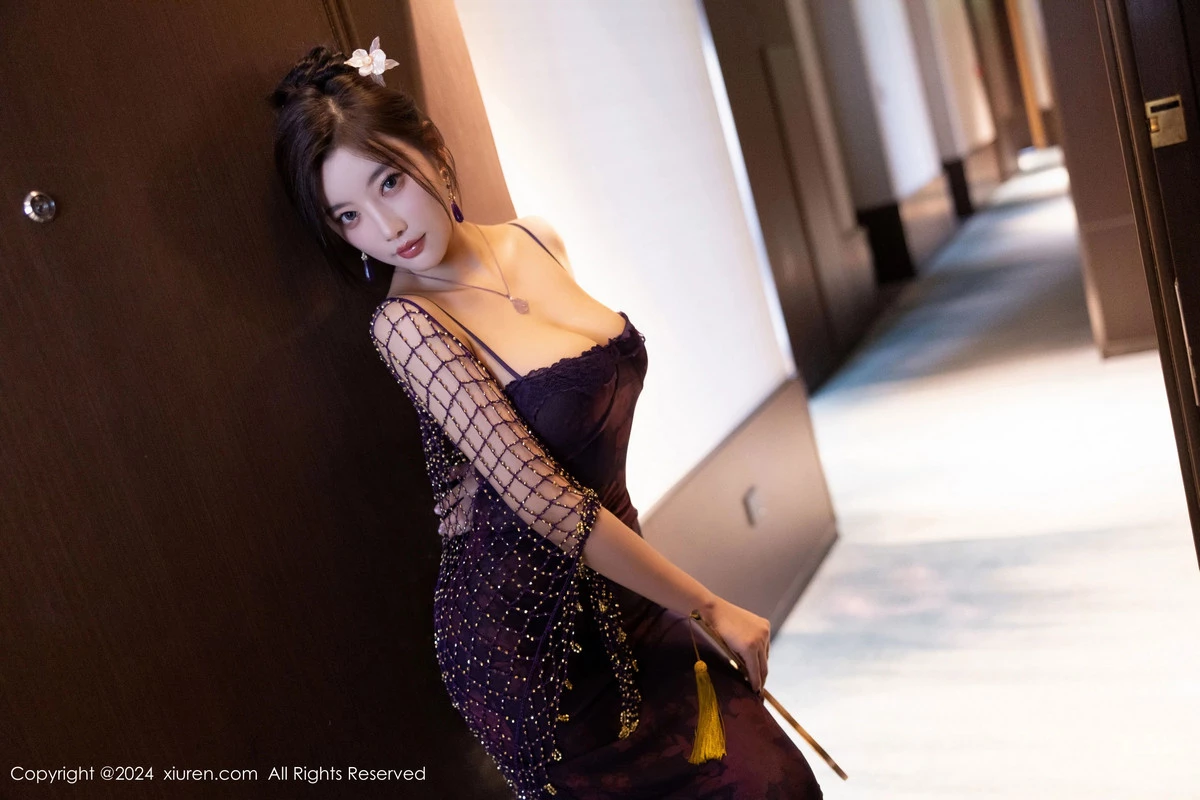 秀人集.com_[XiuRen秀人网]No.9092_女神杨晨晨Yome性感紫色情趣服配紫色丝袜秀丰腴身材诱惑写真80P