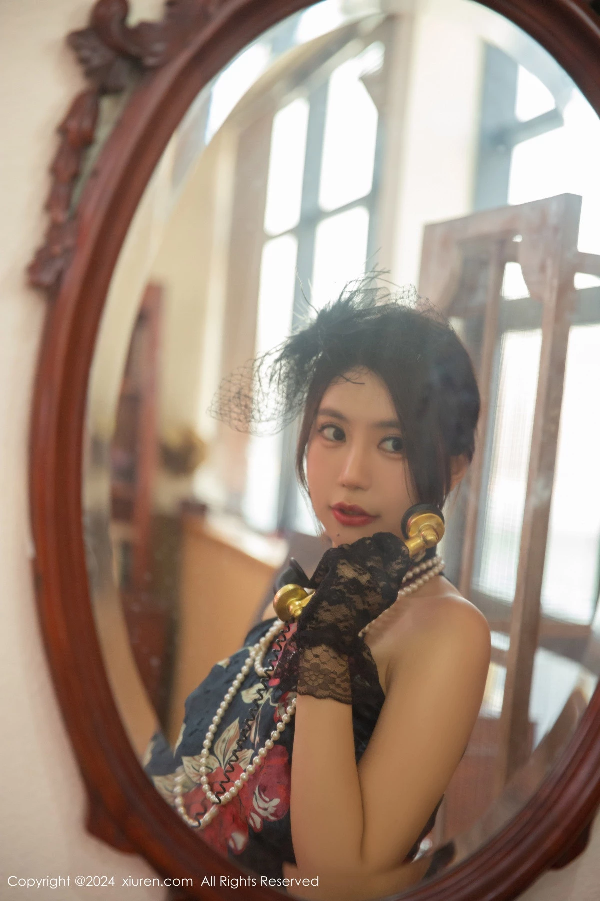 秀人集.com_[XiuRen秀人网]No.9116_女神绮里嘉ula性感复古旗袍露黑红色内衣配超薄黑丝极致魅惑写真66P