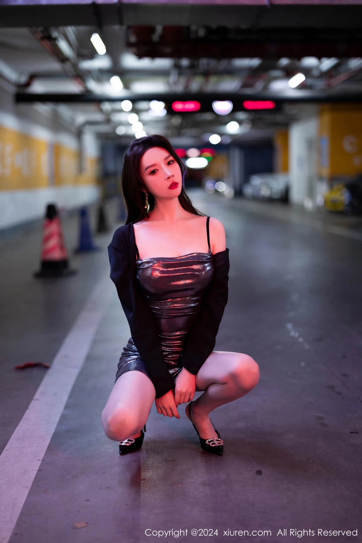 秀人集.com_[XiuRen秀人网]No.9137_模特梦心玥深灰色吊带短裙+白色轻透情趣服饰秀曼妙身姿诱惑写真87P