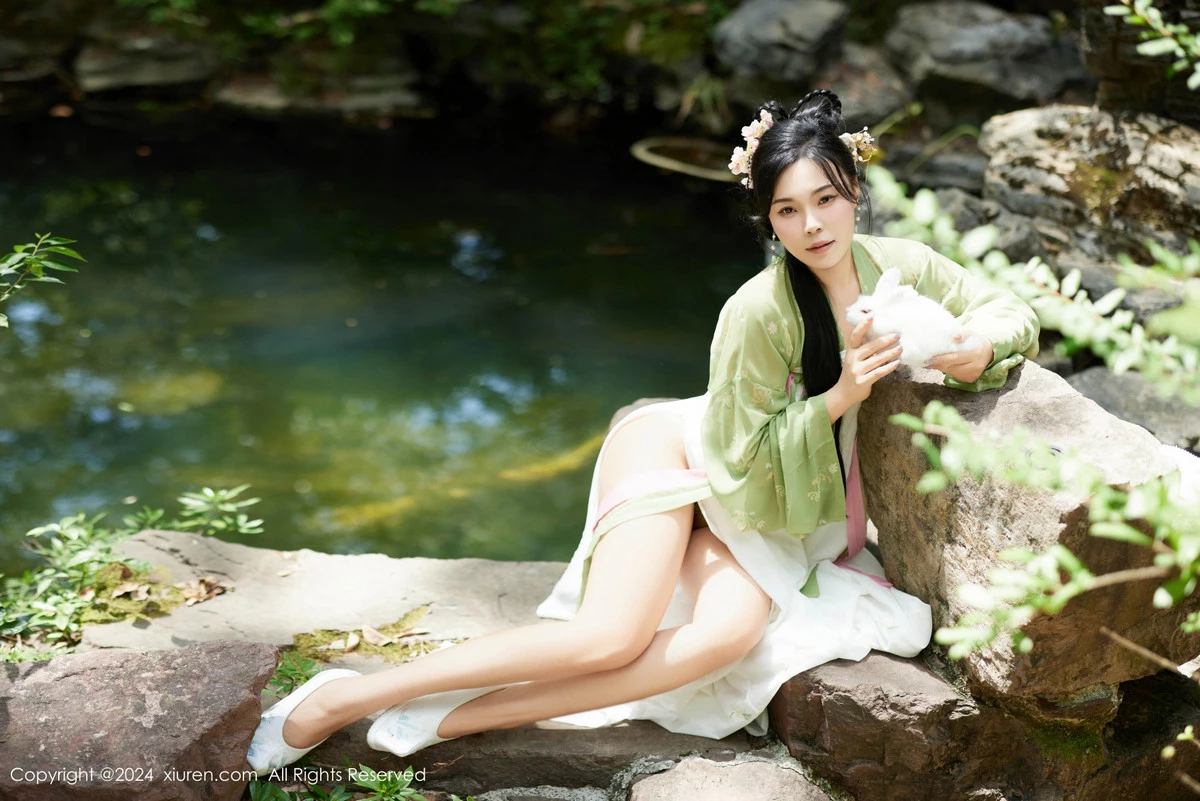 秀人集.com_[XiuRen秀人网]No.9162_模特麦田中秋汉服主题户外性感薄纱服饰秀曼妙身姿诱惑写真72P