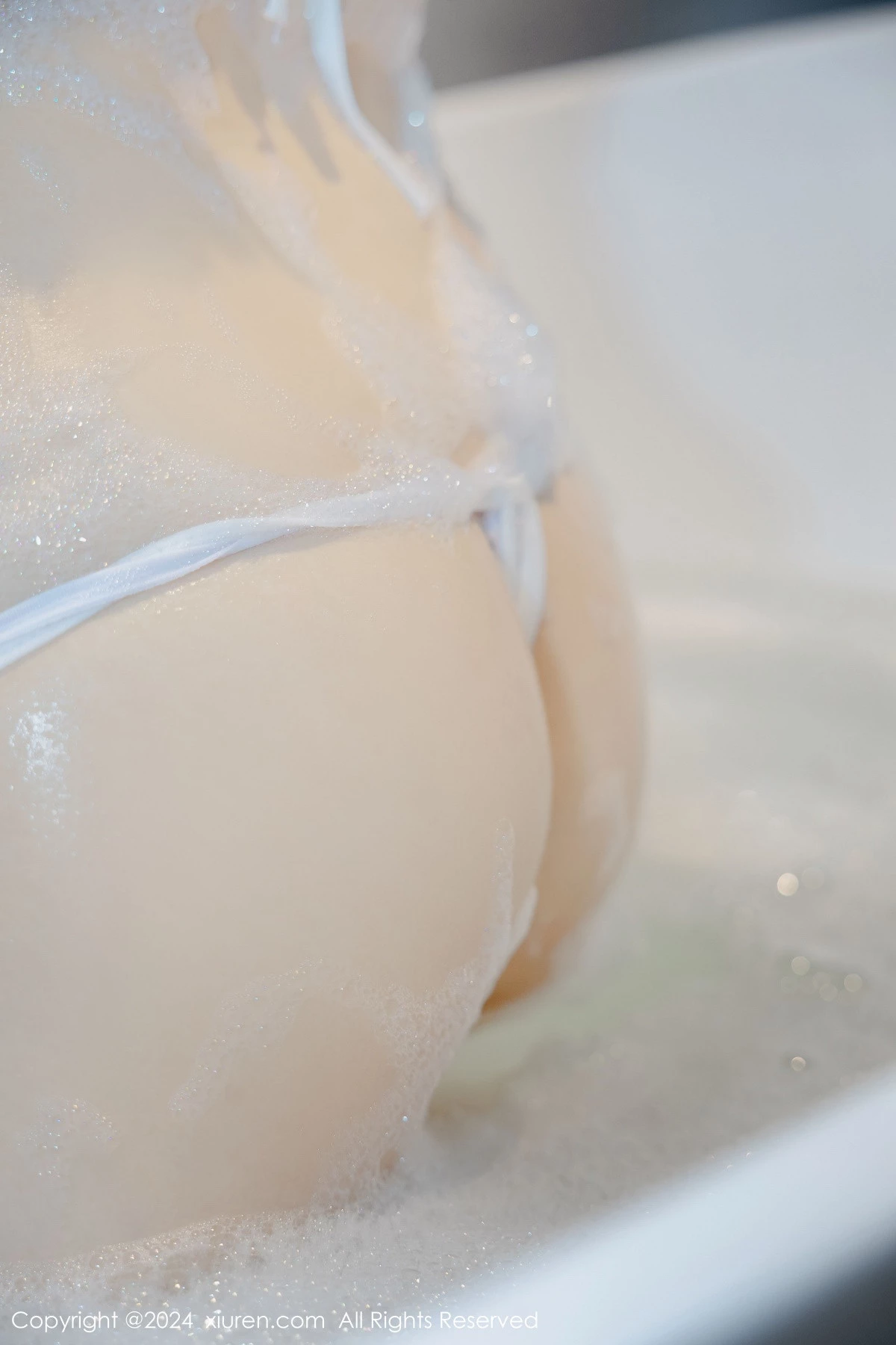 秀人集.com_[XiuRen秀人网]No.9037_新人模特吴婷婉性感黑色薄纱露白色轻透内衣秀惹火身材诱惑写真86P