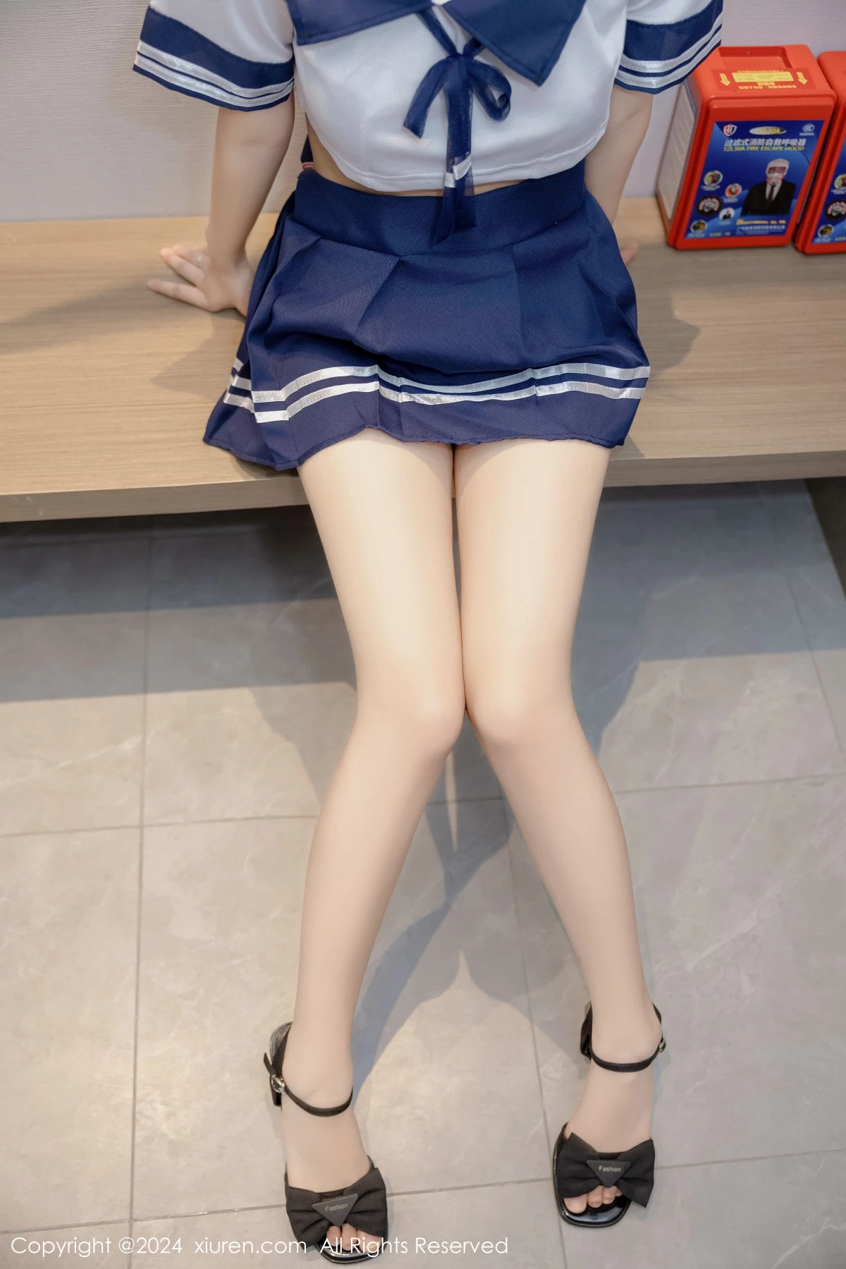 秀人集.com_[XiuRen秀人网]No.9037_新人模特吴婷婉性感黑色薄纱露白色轻透内衣秀惹火身材诱惑写真86P