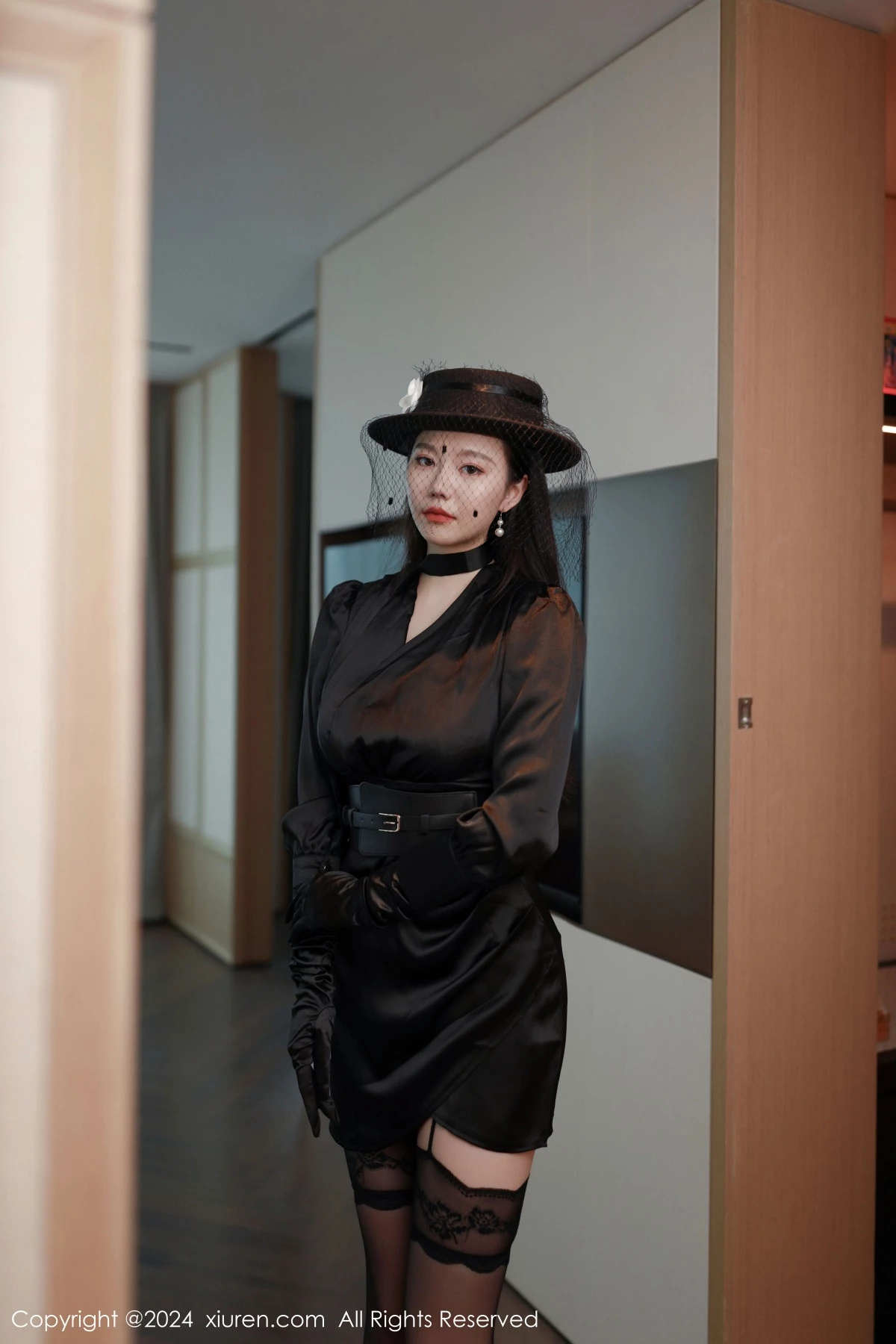 秀人集.com_[XiuRen秀人网]No.9041_模特安然anran黑色服饰露黑色内衣配黑丝吊袜秀柔美身段诱惑写真81P