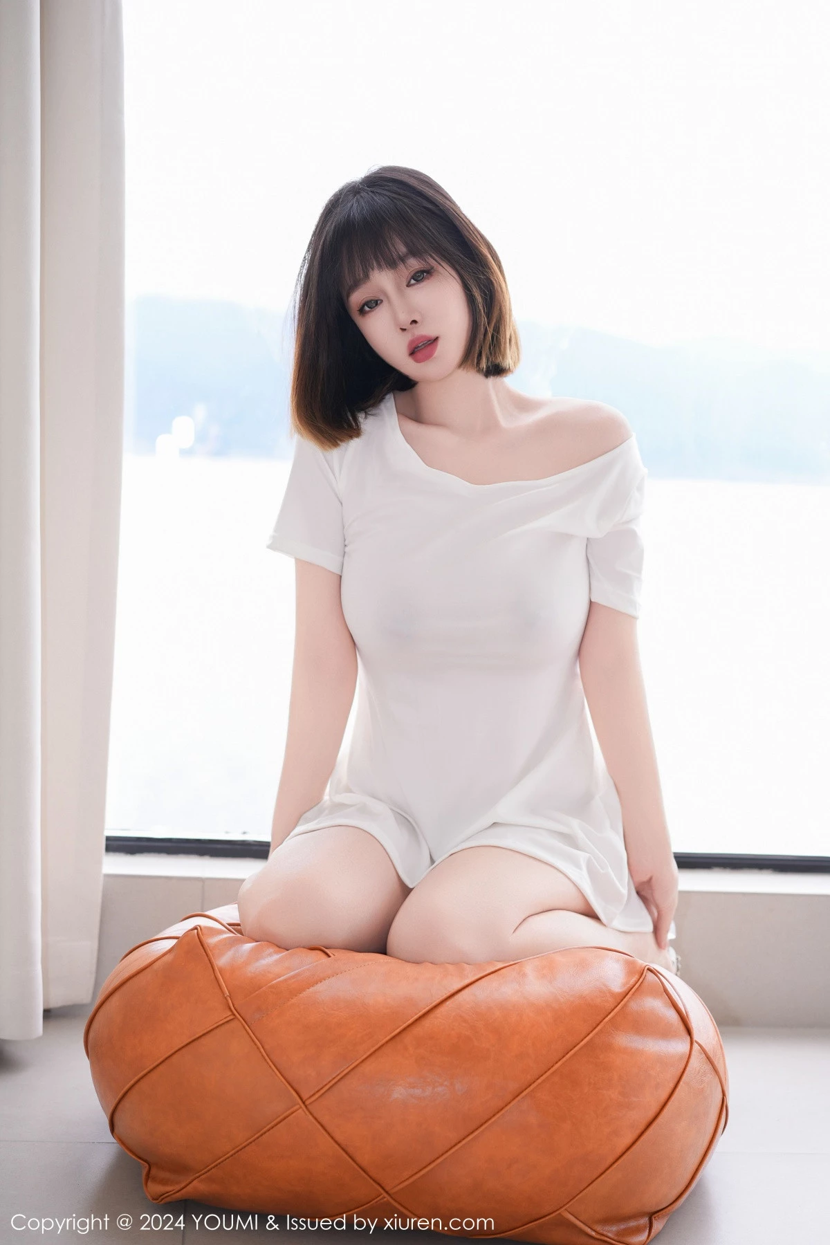 秀人集.com_[YouMi尤蜜荟]Vol.1100_女神王雨纯大理旅拍性感白色露背服饰半撩秀曼妙身姿惹火写真67P