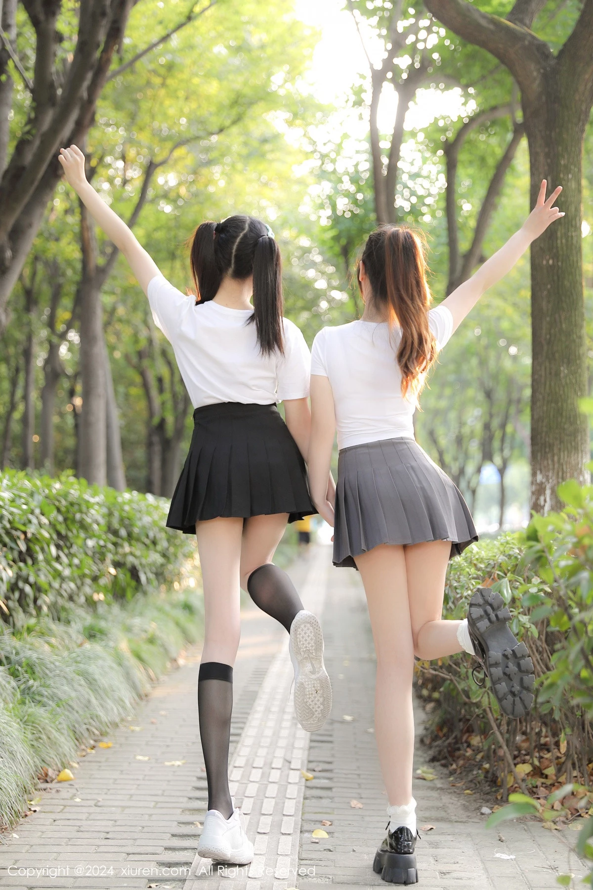 秀人集.com_[XiuRen秀人网]No.9230_模特合集女神袁圆性感姐妹花脱JK制服秀完美身材惹火诱惑写真80P