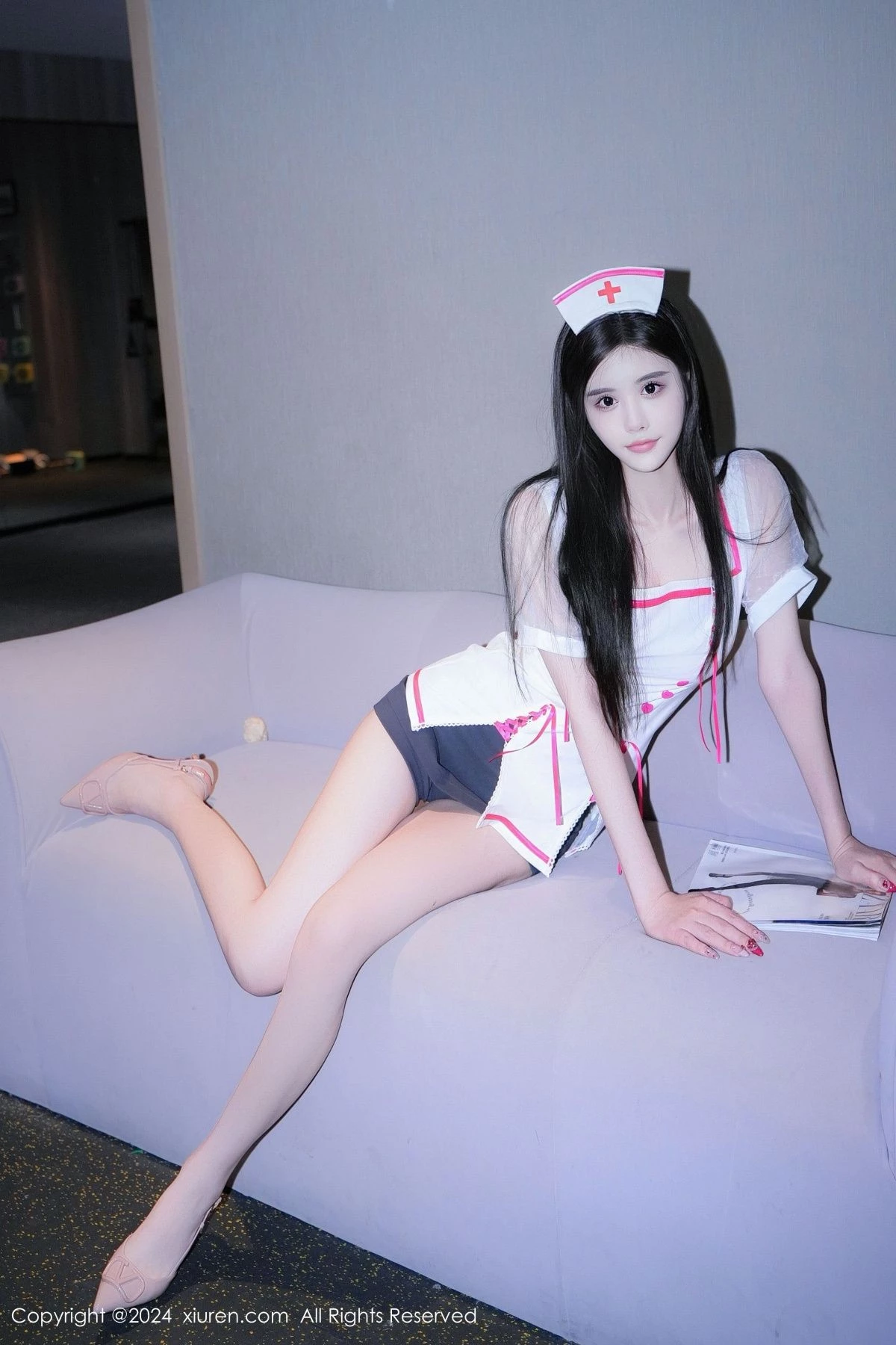 秀人集.com_[XiuRen秀人网]No.9241_模特Erikaki性感白色护士制服露粉色蕾丝内衣秀完美身材诱惑写真76P