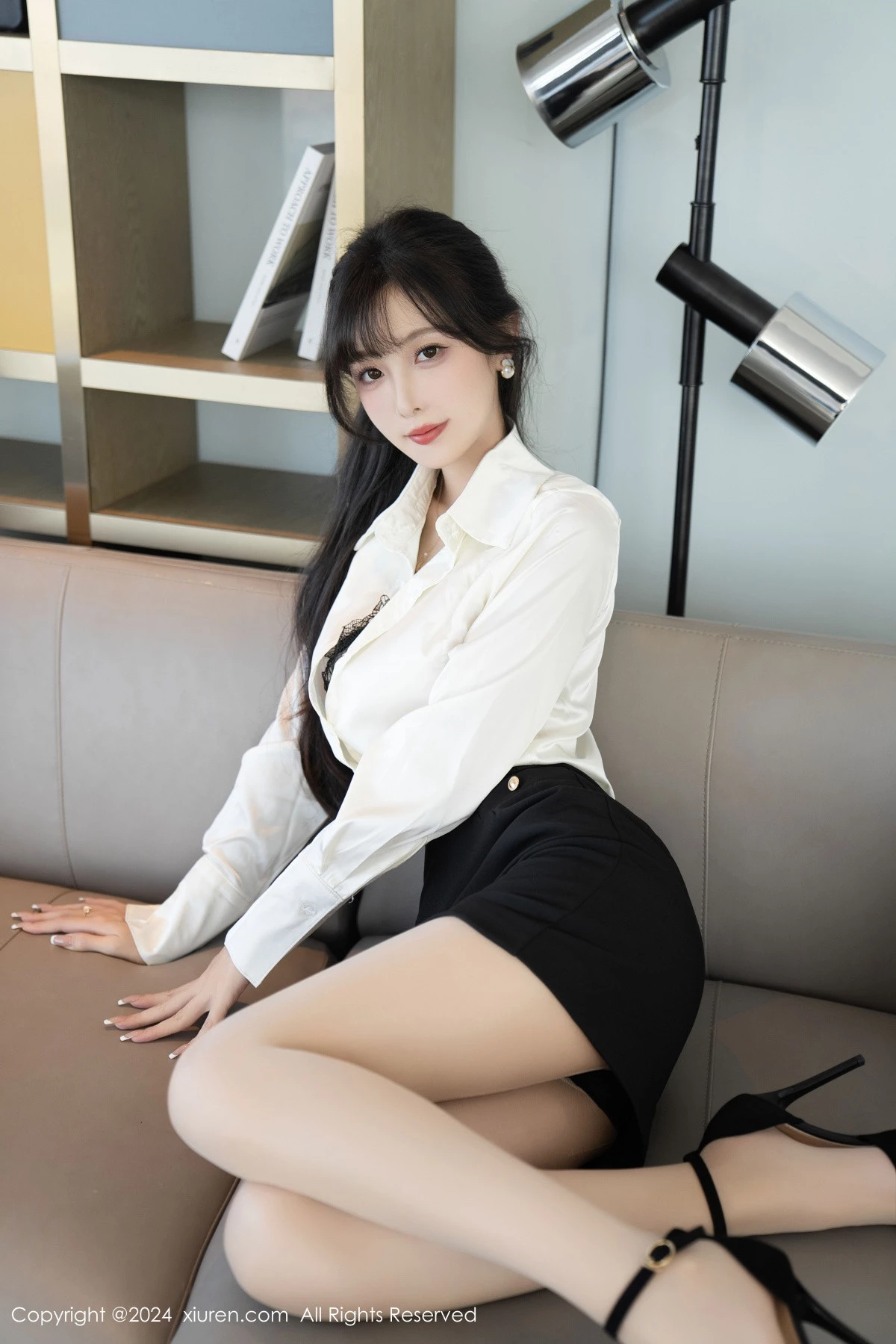 秀人集.com_[XiuRen秀人网]No.9237_模特林星阑性感蓝兔子装扮配超薄黑丝秀曼妙身姿迷人诱惑写真107P