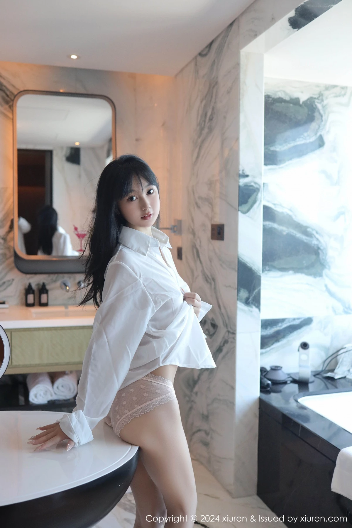 秀人集.com_[XiuRen秀人网]No.9251_新人模特林好好私房浴室性感白色衬衣半脱秀曼妙身姿诱惑写真67P