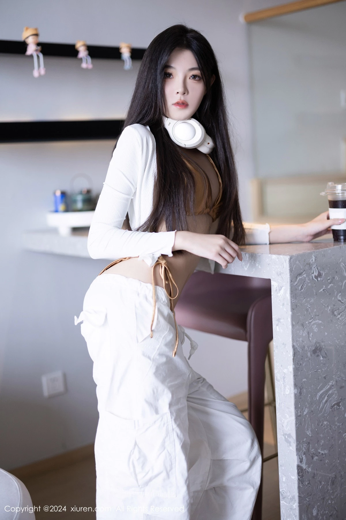 秀人集.com_[XiuRen秀人网]No.9262_模特初梦瑶性感金色比基尼+红色情趣内衣秀完美身材诱惑写真83P