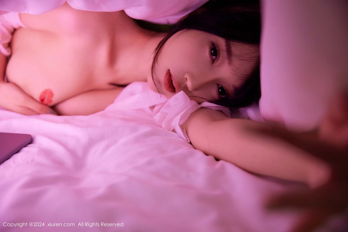 秀人集.com_[XiuRen秀人网]No.9274_模特玥儿玥er浴室性感白色衬衫配白色丝袜秀曼妙身姿诱惑写真75P