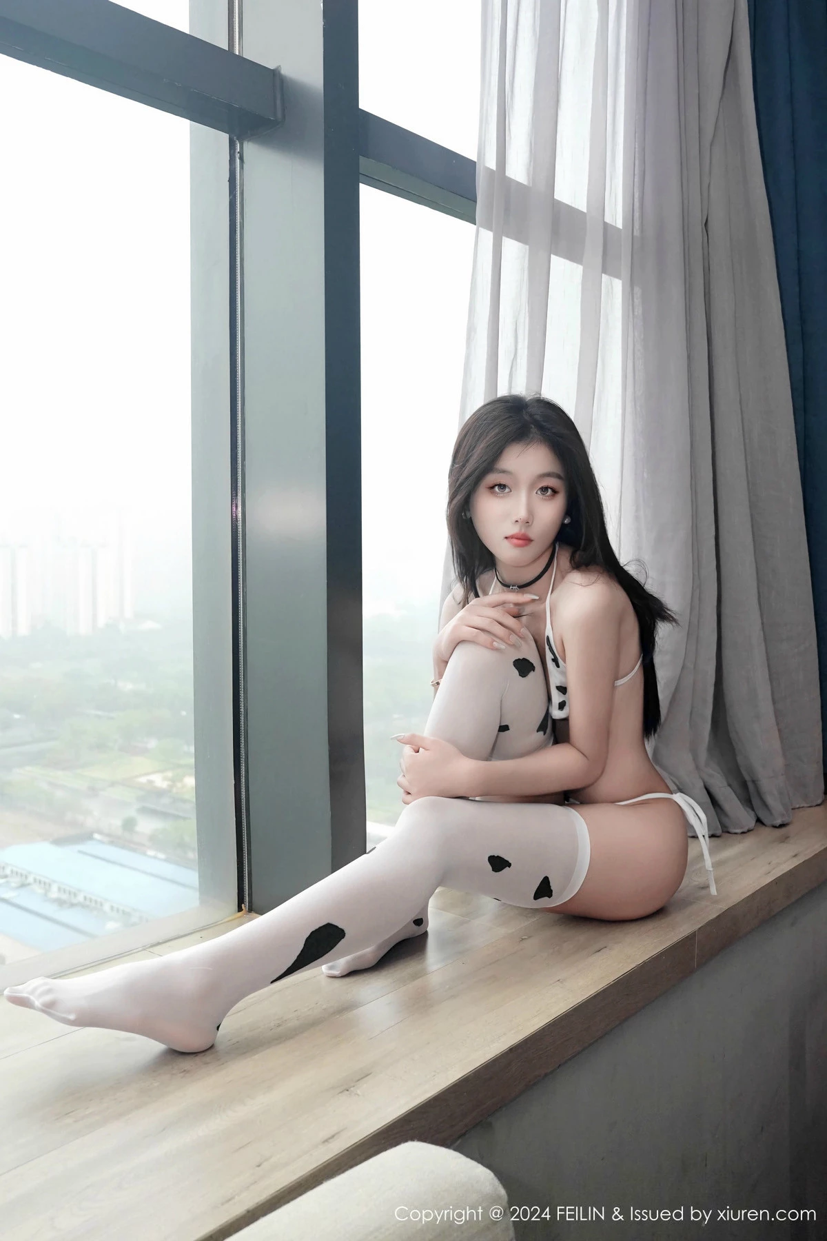 秀人集.com_[FeiLin嗲囡囡]VOL.479_模特江念鱼私房性感奶牛情趣内衣配白色丝袜秀曼妙身姿迷人写真61P
