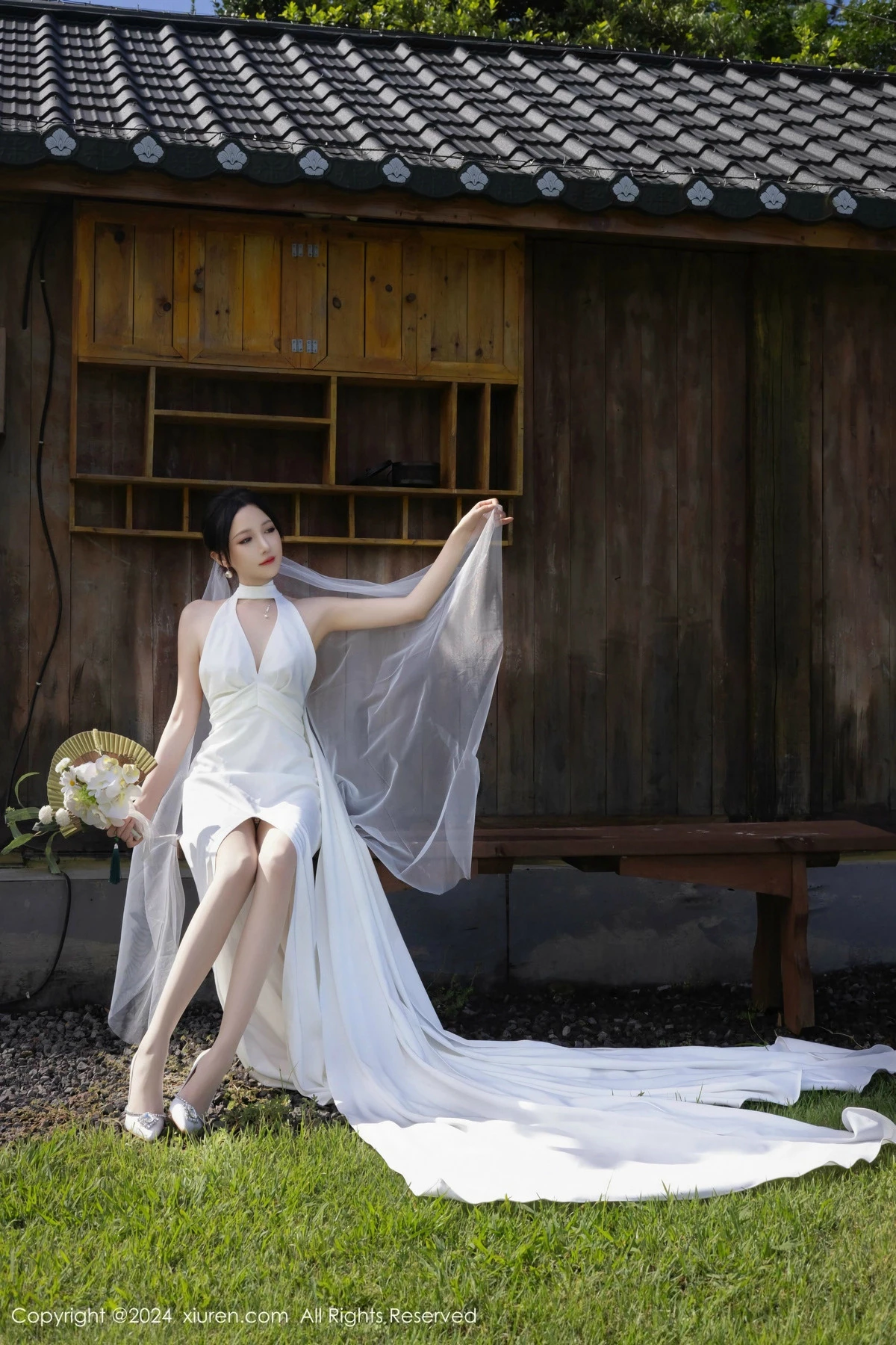 秀人集.com_[XiuRen秀人网]No.9387_模特鱼子酱Fish婚礼主题性感白色婚纱配白丝袜秀曼妙身姿诱惑写真81P