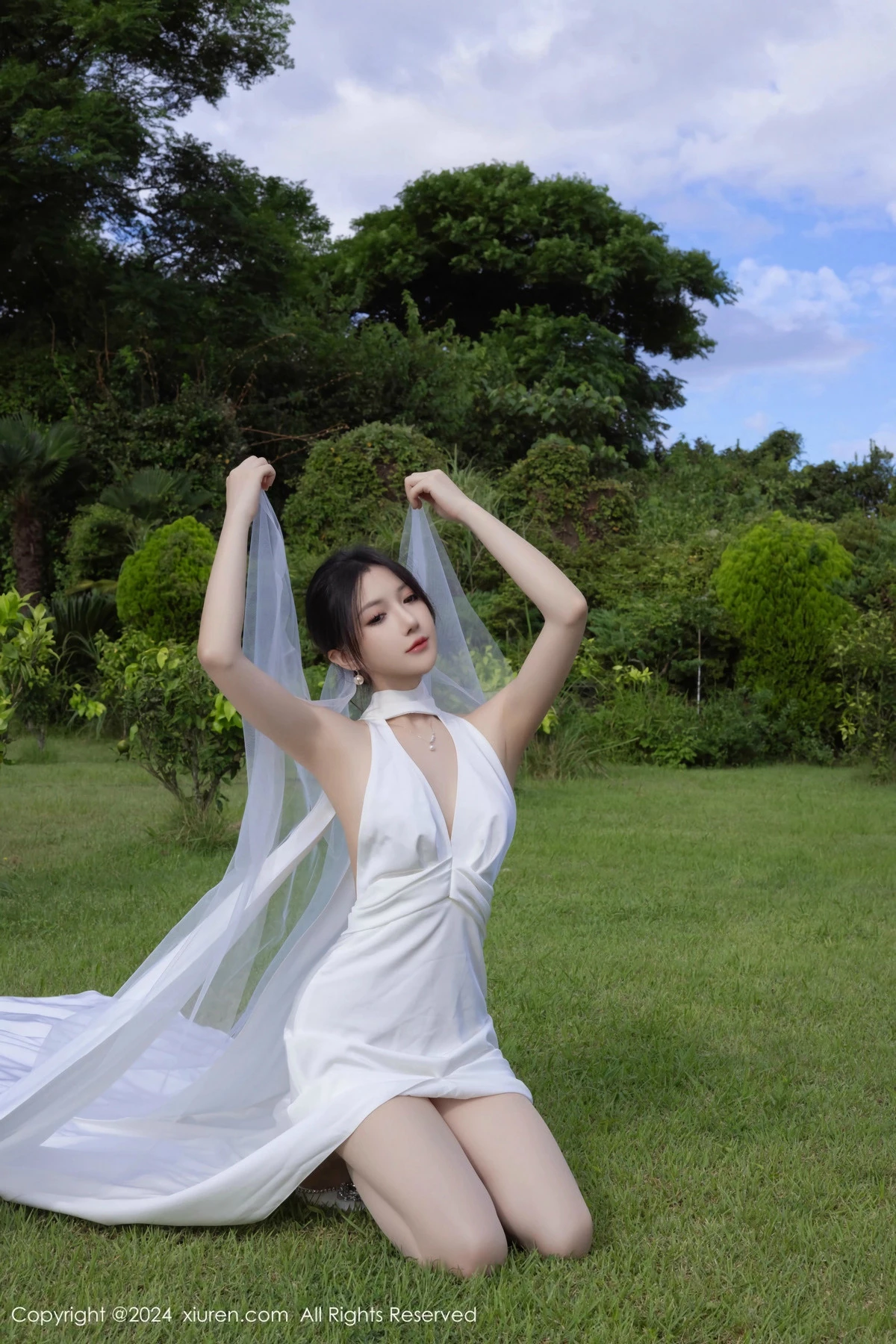 秀人集.com_[XiuRen秀人网]No.9387_模特鱼子酱Fish婚礼主题性感白色婚纱配白丝袜秀曼妙身姿诱惑写真81P