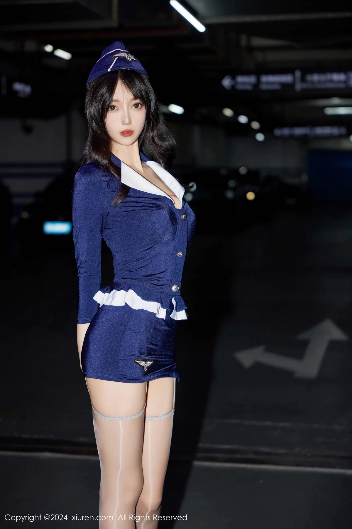 秀人集.com_[XiuRen秀人网]No.9418_模特玥儿玥er性感蓝色制服露红色蕾丝内衣配灰丝袜秀美腿诱惑写真78P