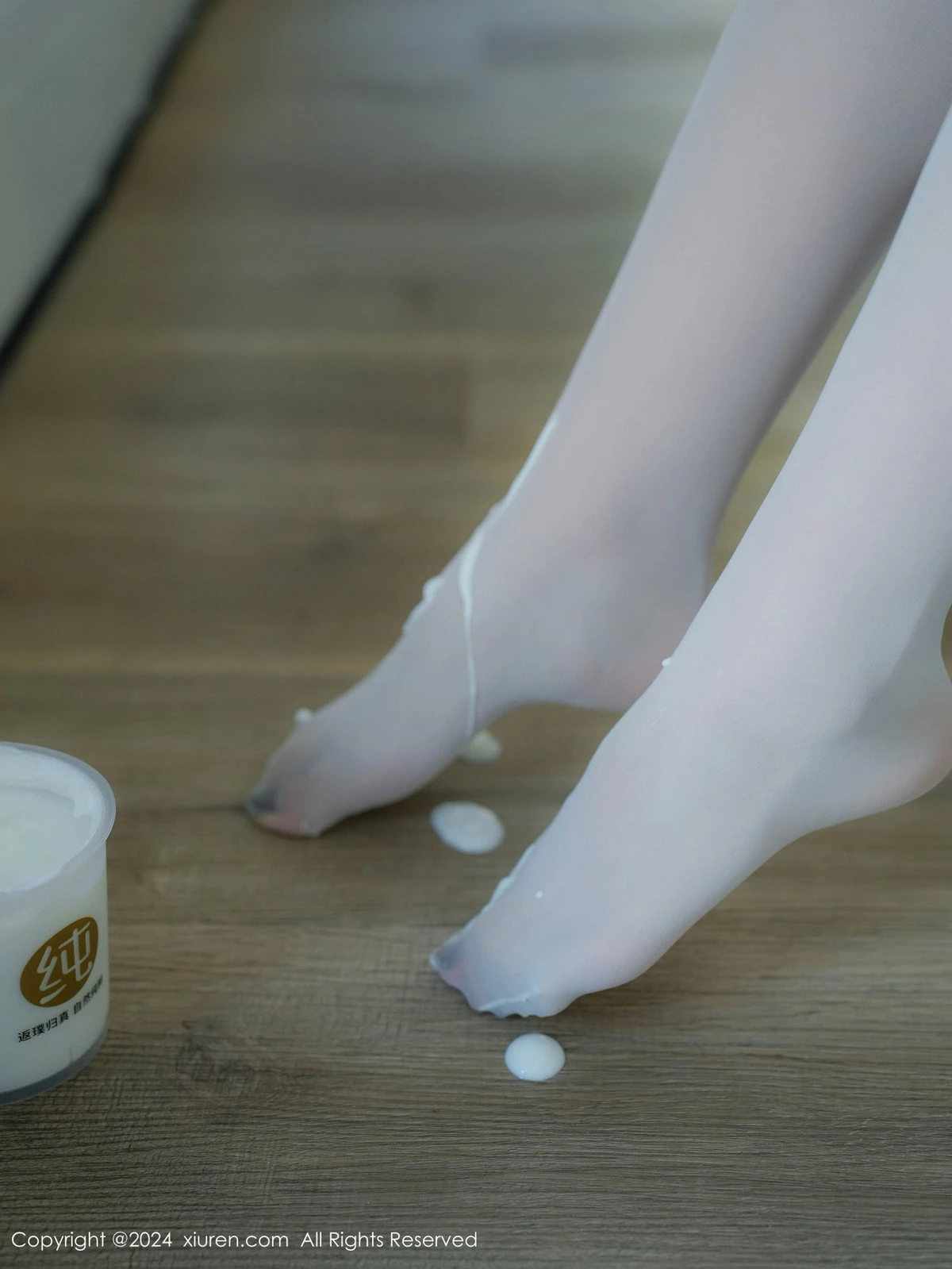 秀人集.com_[XiuRen秀人网]No.9458_新人模特李金金蓝色连衣短裙露白色内衣配白丝吊袜秀美腿诱惑写真98P