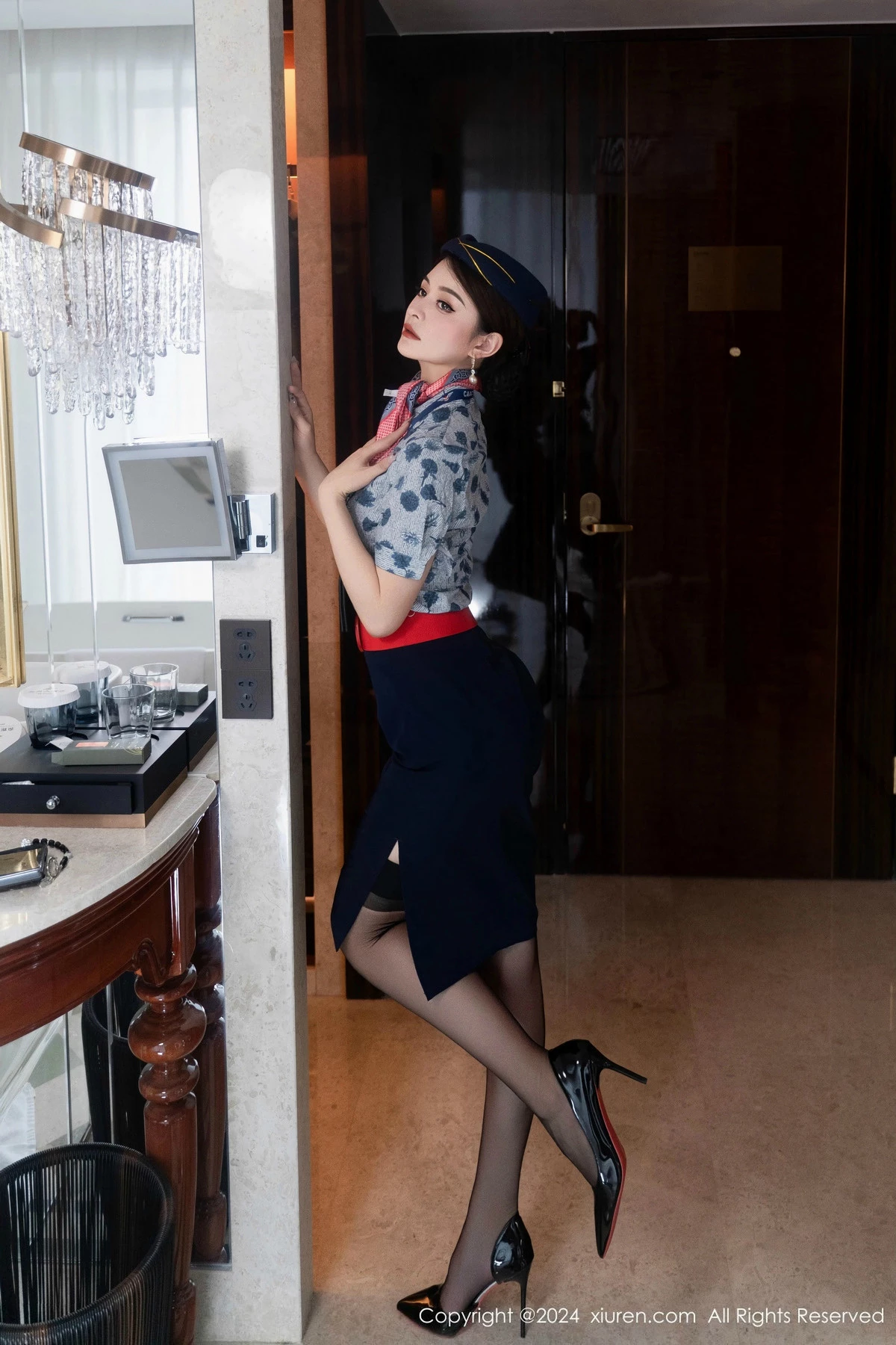 秀人集.com_[XiuRen秀人网]No.9459_新人模特灿宝性感制服露白色内衣配黑丝袜秀完美身材诱惑写真118P