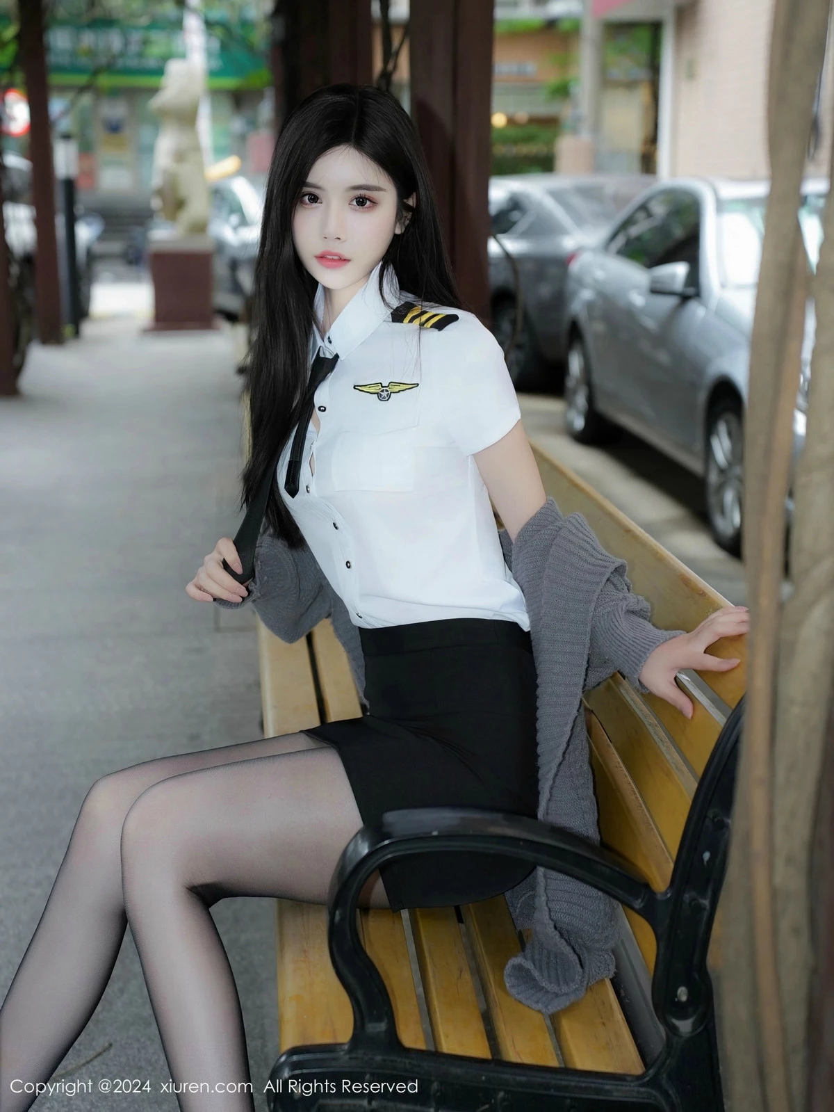 秀人集.com_[XiuRen秀人网]No.9349_模特Erikaki性感白色制服露白色内衣配超薄黑丝秀曼妙身姿诱惑写真76P