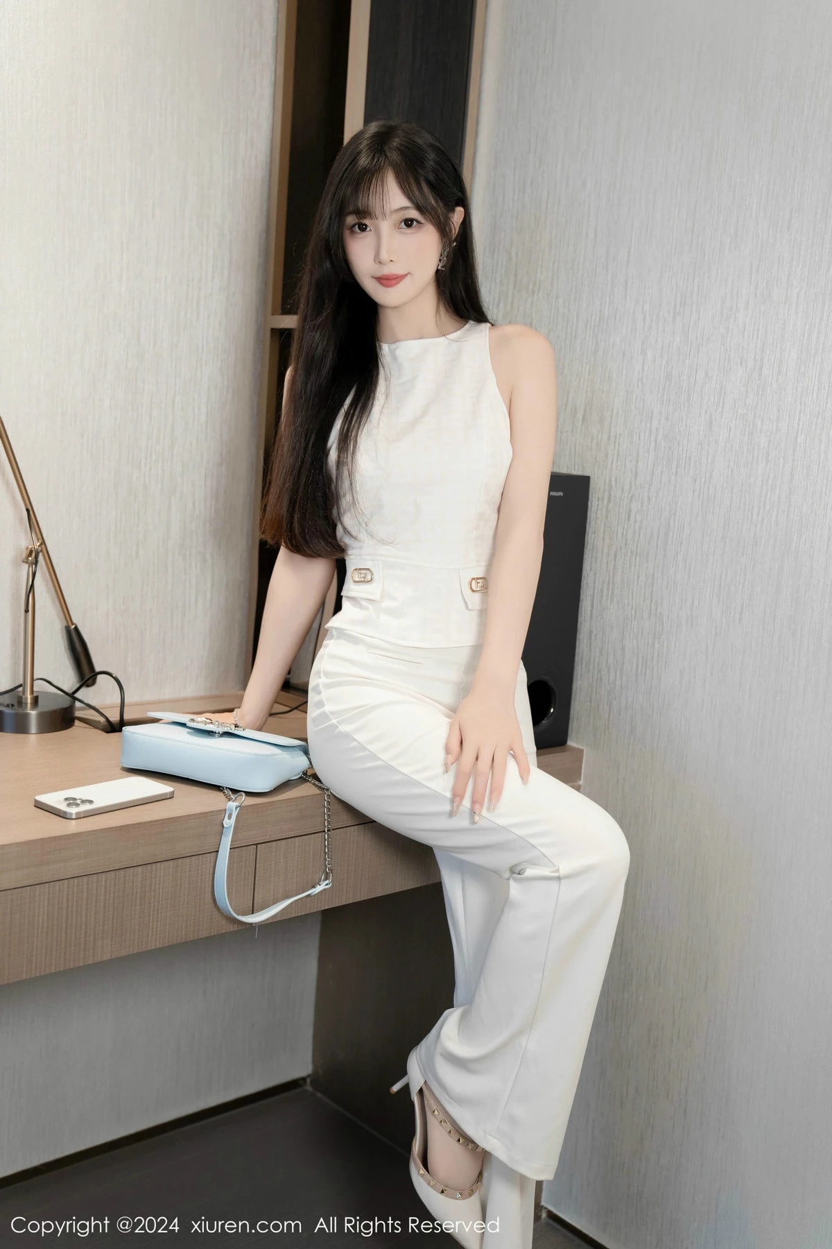 秀人集.com_[XiuRen秀人网]No.9528_模特林星阑性感白上衣配简约长裤露白色内衣秀曼妙身姿诱惑写真84P