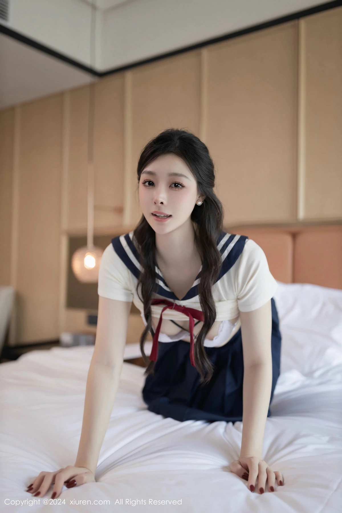 秀人集.com_[XiuRen秀人网]No.9530_模特小逗逗性感JK制服露白色内衣配超薄黑丝秀曼妙身姿诱惑写真80P