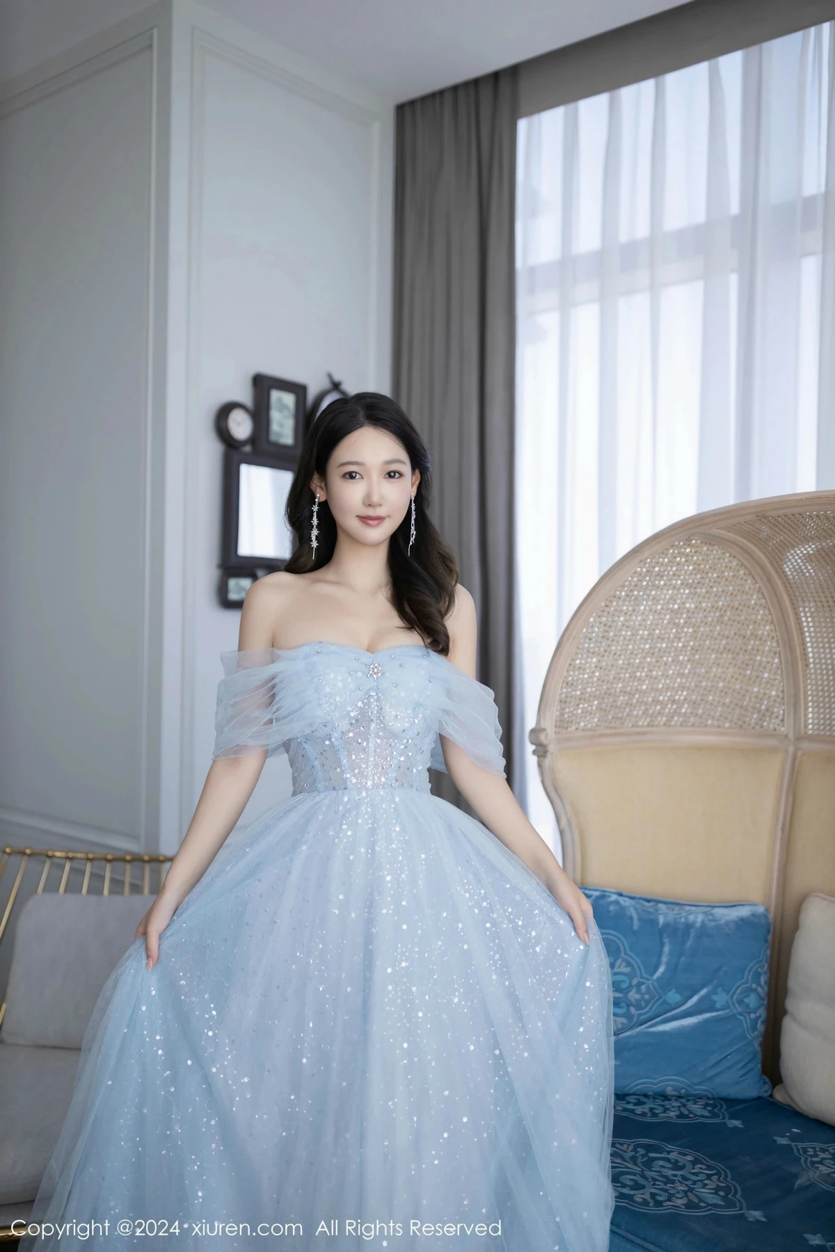 秀人集.com_[XiuRen秀人网]No.9538_模特唐安琪性感淡蓝色薄纱礼裙露白色内衣秀曼妙身姿诱惑写真82P
