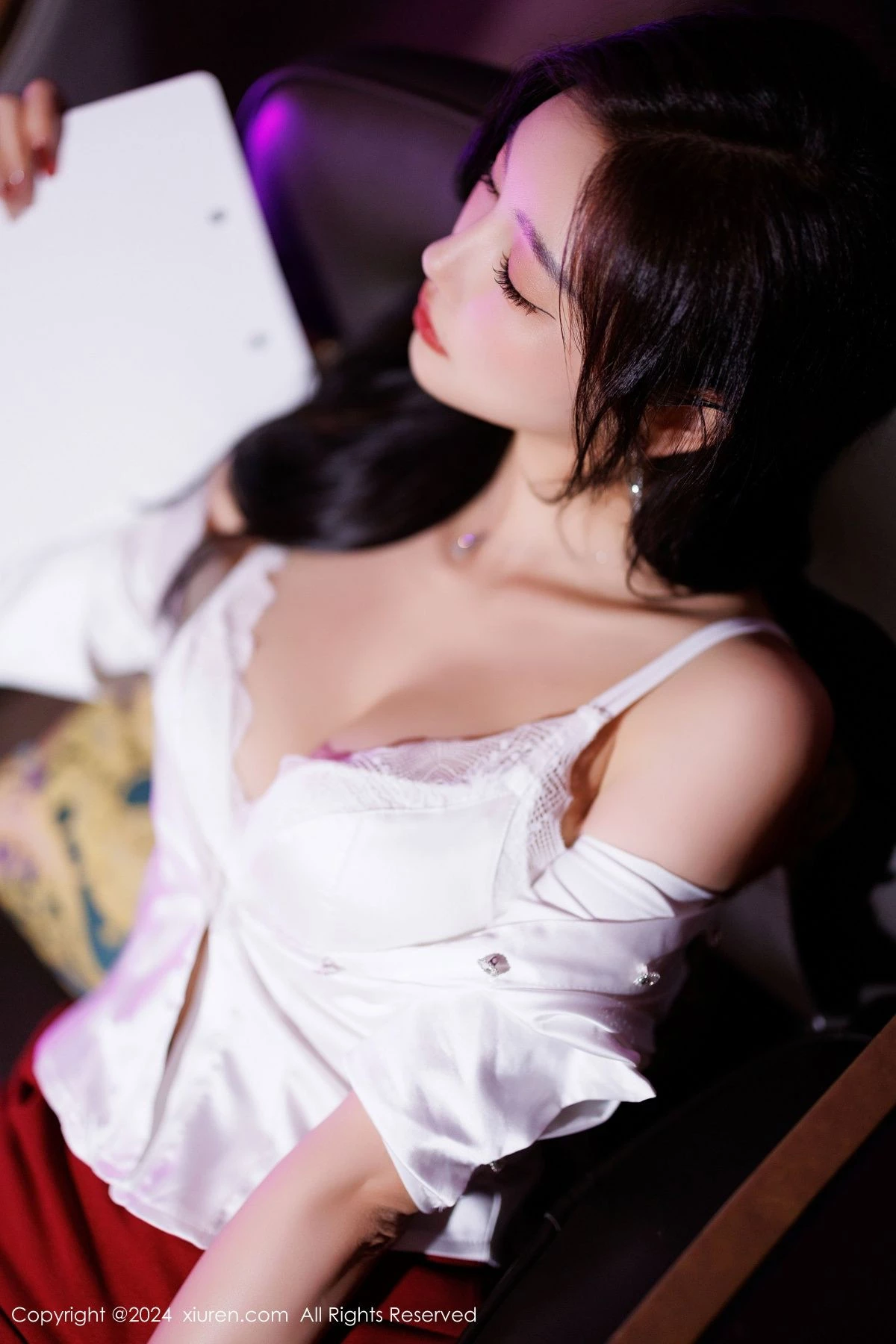 秀人集.com_[XiuRen秀人网]No.9565_女神杨晨晨Yome性感白T配红短裙露白色内衣秀丰腴身材诱惑写真80P