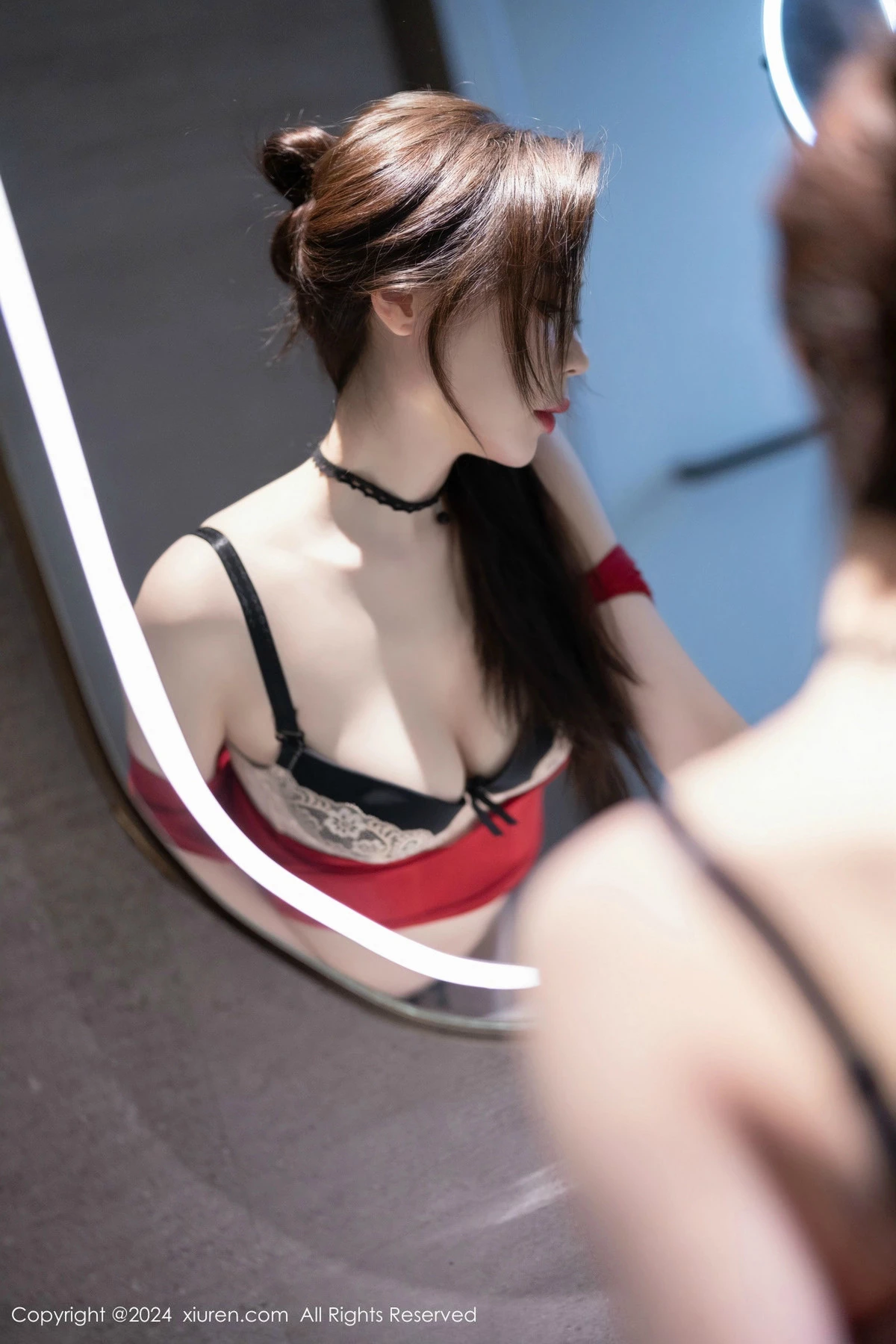 秀人集.com_[XiuRen秀人网]No.9468_模特梦心玥性感红T配黑短裙露超薄黑丝秀高挑曼妙身姿诱惑写真92P