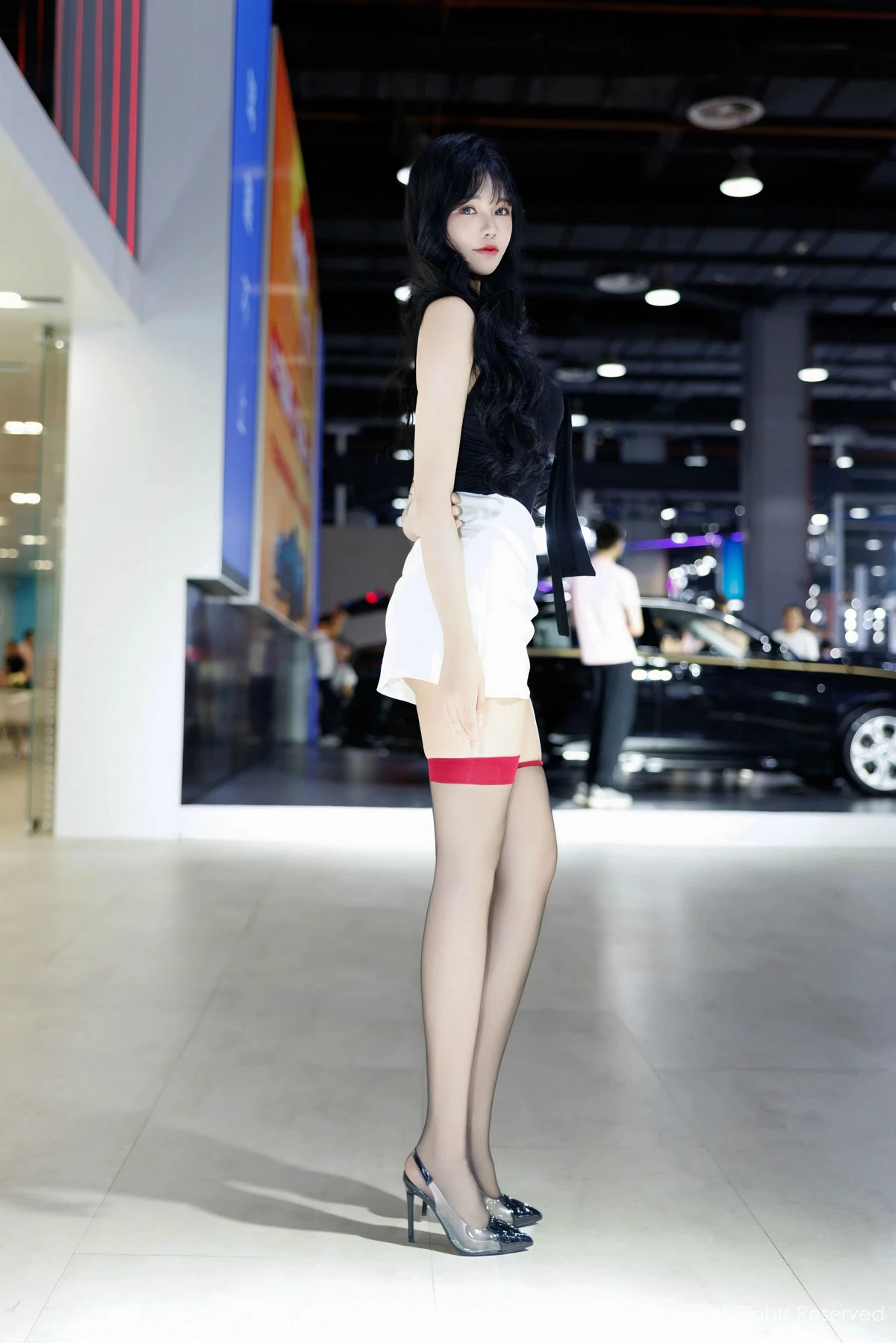 秀人集.com_[XiuRen秀人网]No.9575_模特娜比性感黑上衣配白短裙露超薄黑丝秀凹凸身材撩人诱惑写真80P