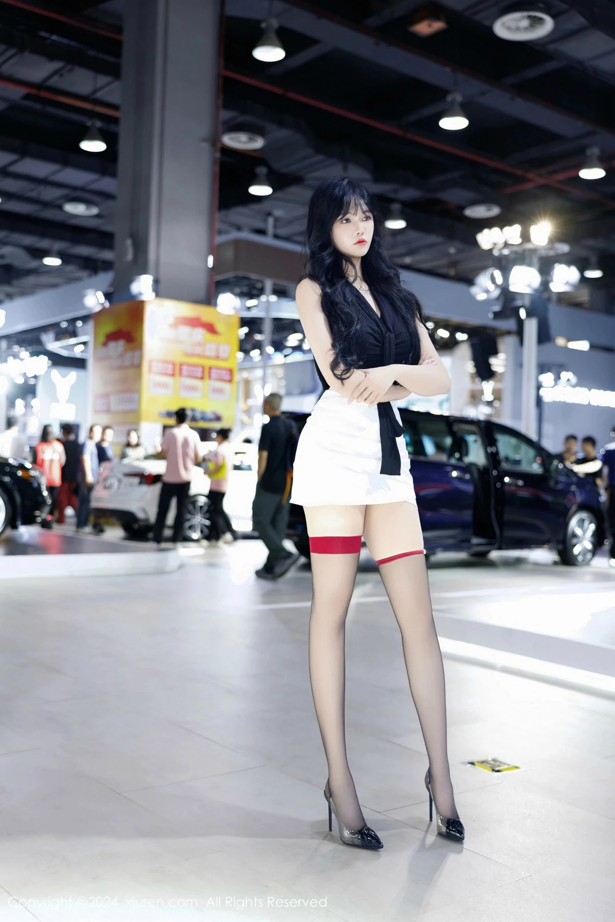 秀人集.com_[XiuRen秀人网]No.9575_模特娜比性感黑上衣配白短裙露超薄黑丝秀凹凸身材撩人诱惑写真80P