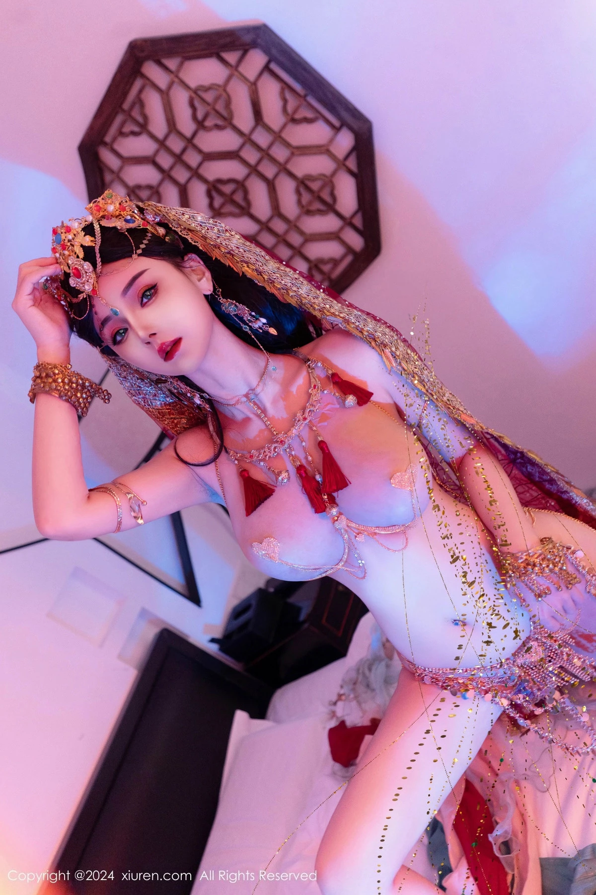 秀人集.com_[XiuRen秀人网]No.9585_新人模特不吃冰淇淋异域风情女郎性感情趣服饰秀火辣身材诱惑写真85P