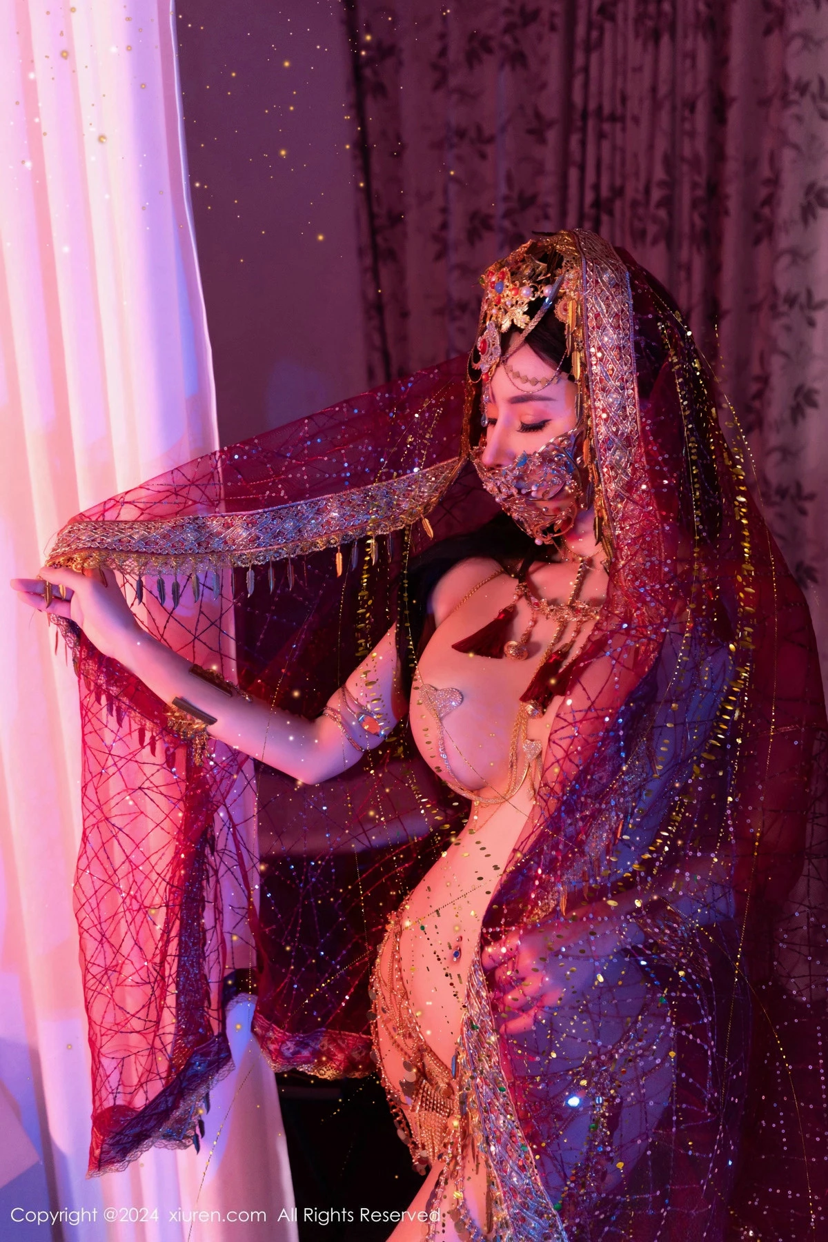 秀人集.com_[XiuRen秀人网]No.9585_新人模特不吃冰淇淋异域风情女郎性感情趣服饰秀火辣身材诱惑写真85P