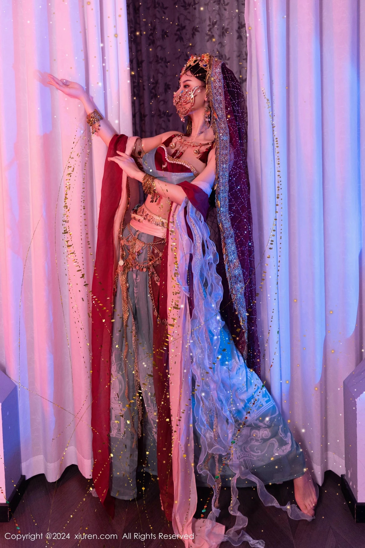 秀人集.com_[XiuRen秀人网]No.9585_新人模特不吃冰淇淋异域风情女郎性感情趣服饰秀火辣身材诱惑写真85P