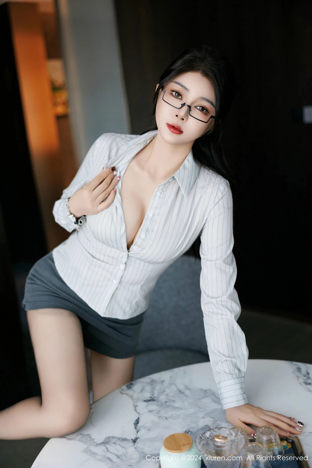 秀人集.com_[XiuRen秀人网]No.9611_模特凯竹Quinn浅色OL服饰露性感内衣配黑丝袜秀丰腴身姿诱惑写真90P