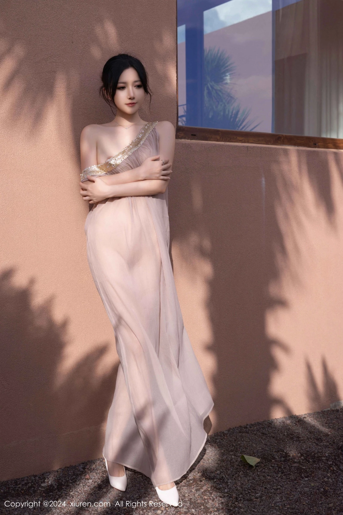 秀人集.com_[XiuRen秀人网]No.9492_模特鱼子酱Fish芦苇场景性感紫色轻透连衣裙秀惹火身材诱惑写真80P