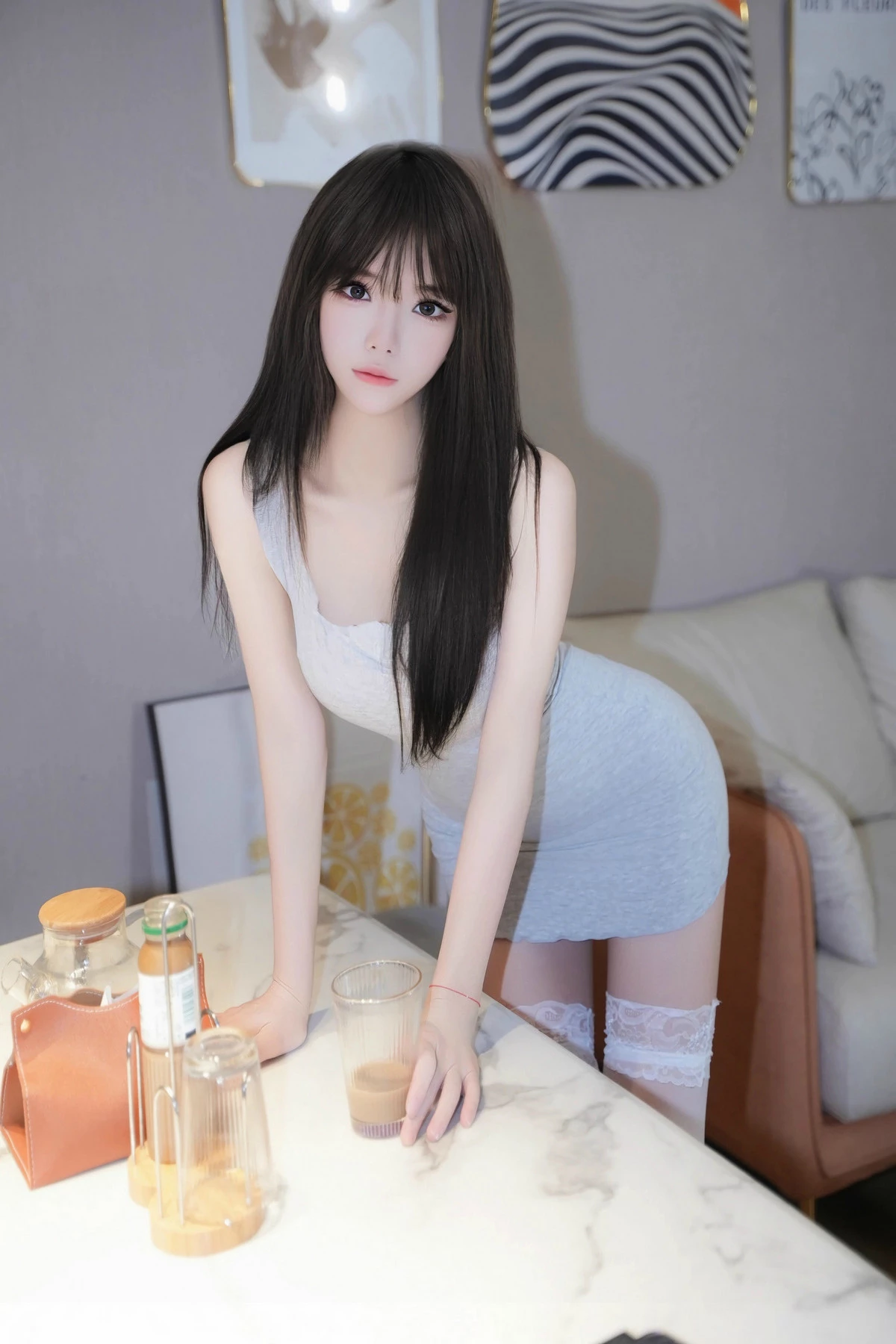 秀人集.com_[XiuRen秀人网]No.9501_模特沐言yanyan性感灰色短裙露白色情趣内衣秀曼妙身姿诱惑写真68P