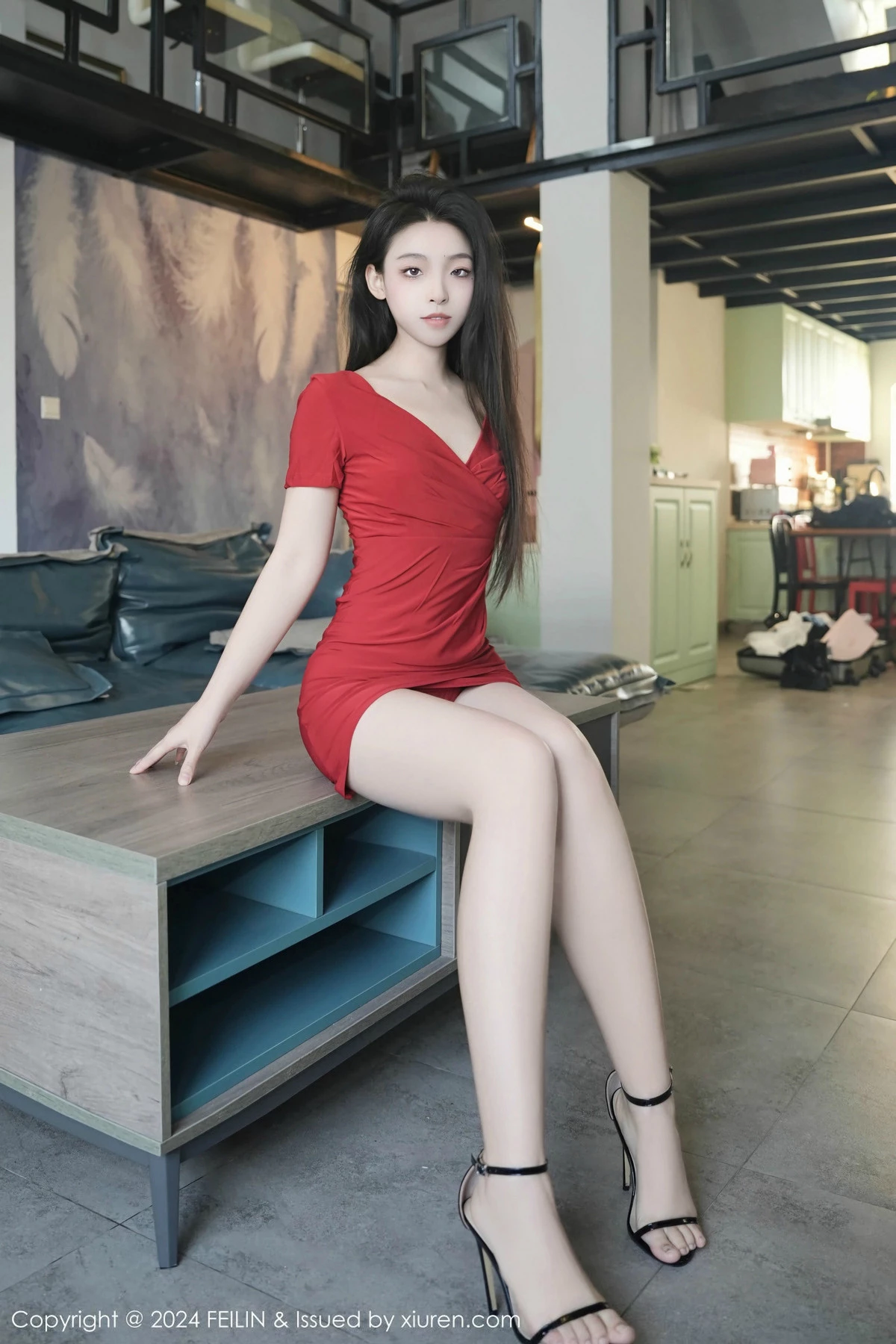 秀人集.com_[FeiLin嗲囡囡]VOL.496_模特芝樱性感红色连衣服饰配红色内裤秀曼妙身姿迷人诱惑写真78P