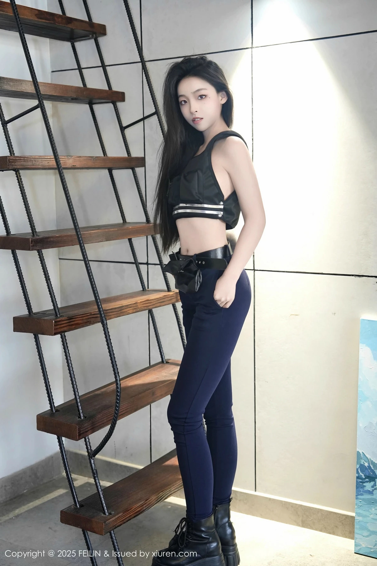 秀人集.com_[FeiLin嗲囡囡]VOL.497_模特芝樱私房性感蓝色制服半脱秀曼妙身姿浑圆翘臀诱惑写真74P